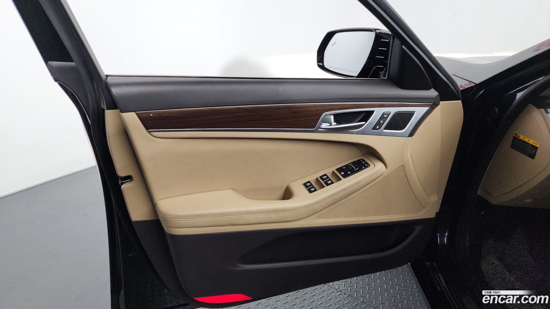 Main__Slider__Photo:G80 Genesis 2019.9-24