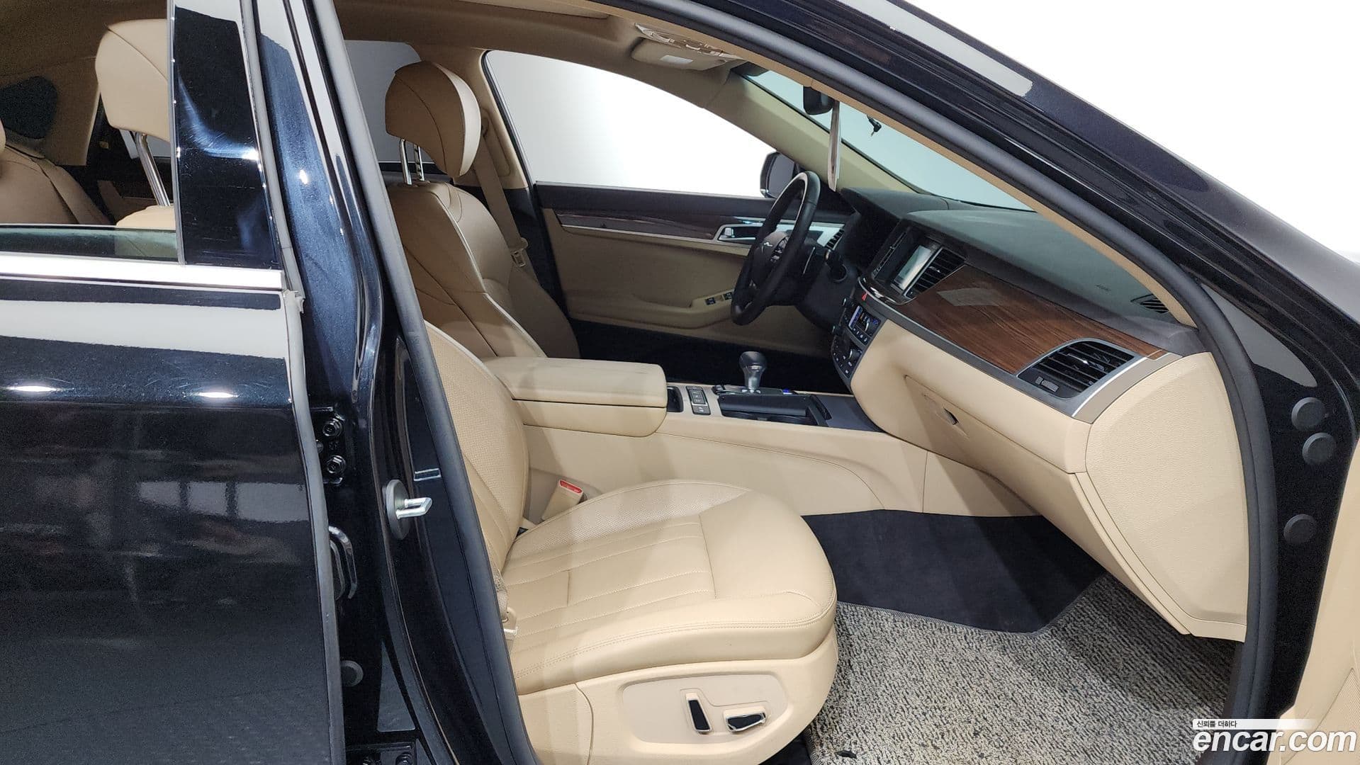 Main__Slider__Photo:G80 Genesis 2019.9-26
