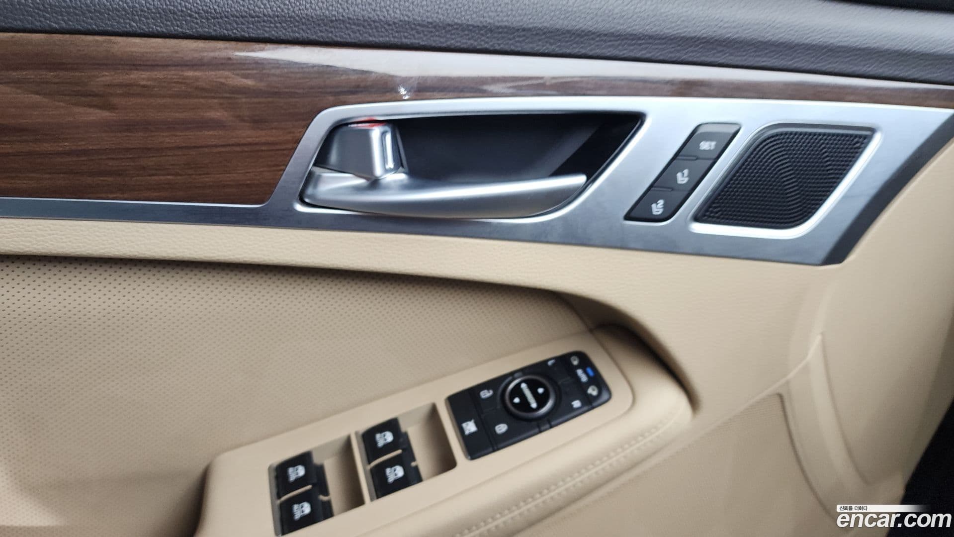 Main__Slider__Photo:G80 Genesis 2019.9-30