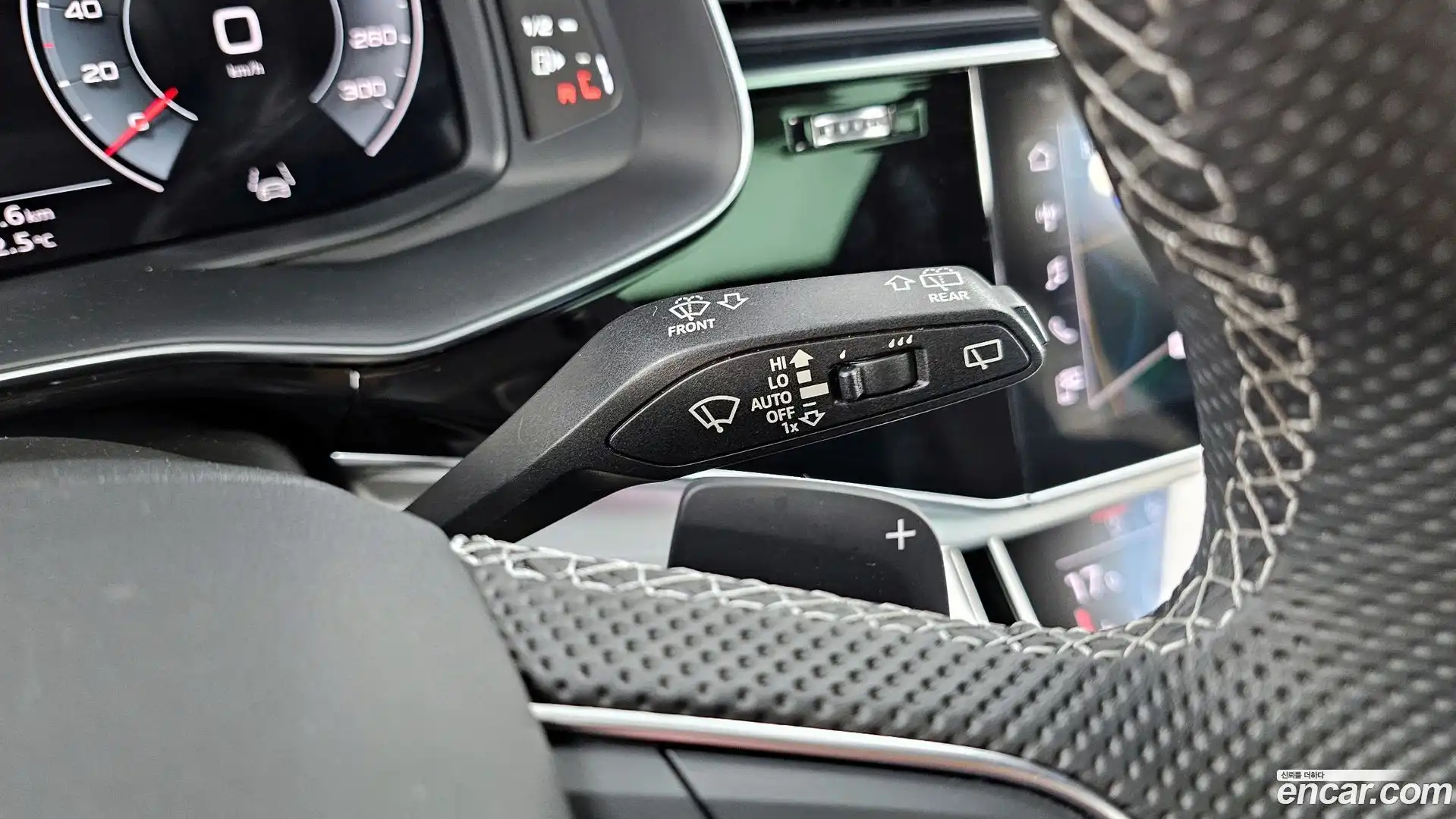 Q7 Audi 2023.4-OPTION-046