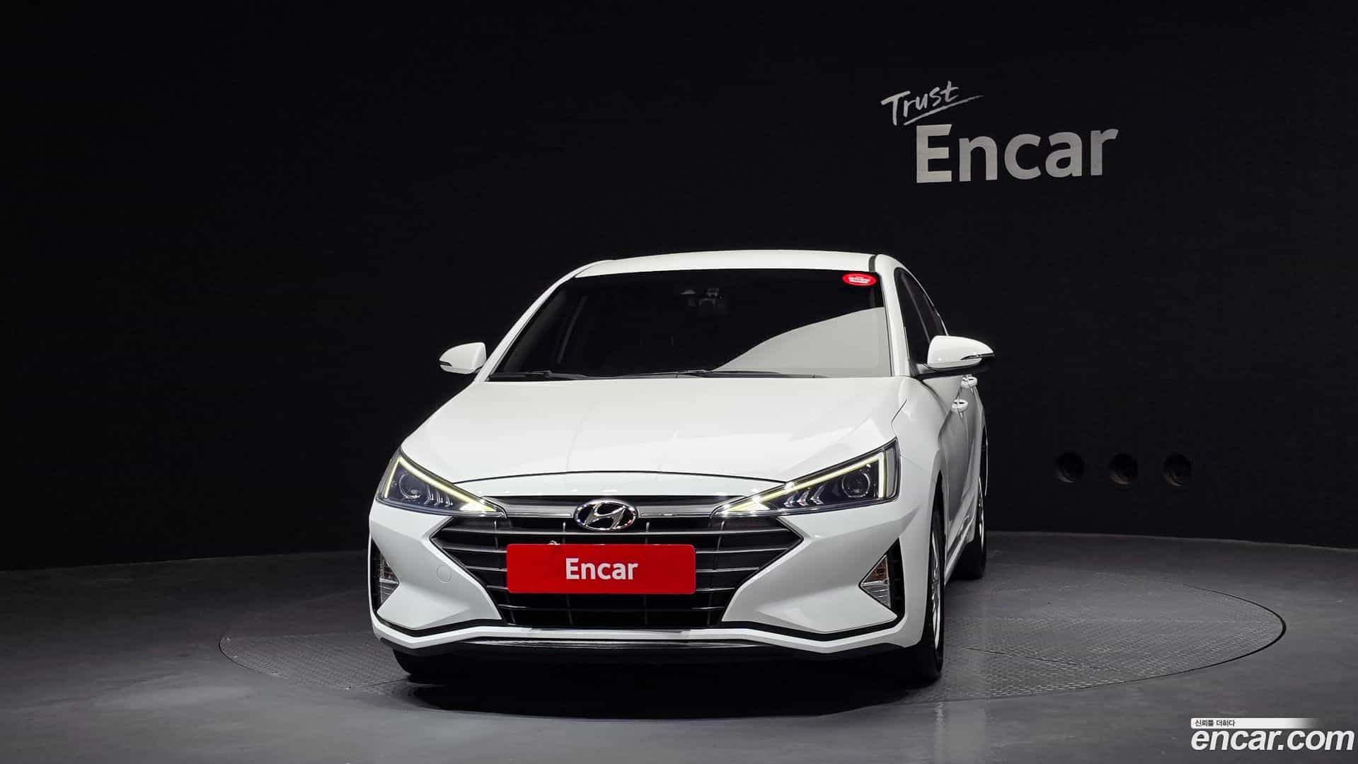 AVANTE Hyundai 2018.9-OUTER-003