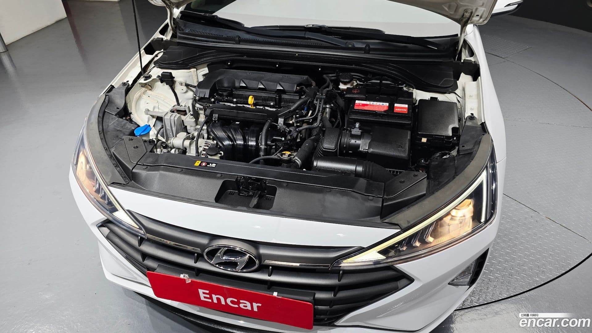 Main__Slider__Photo:AVANTE Hyundai 2018.9-5