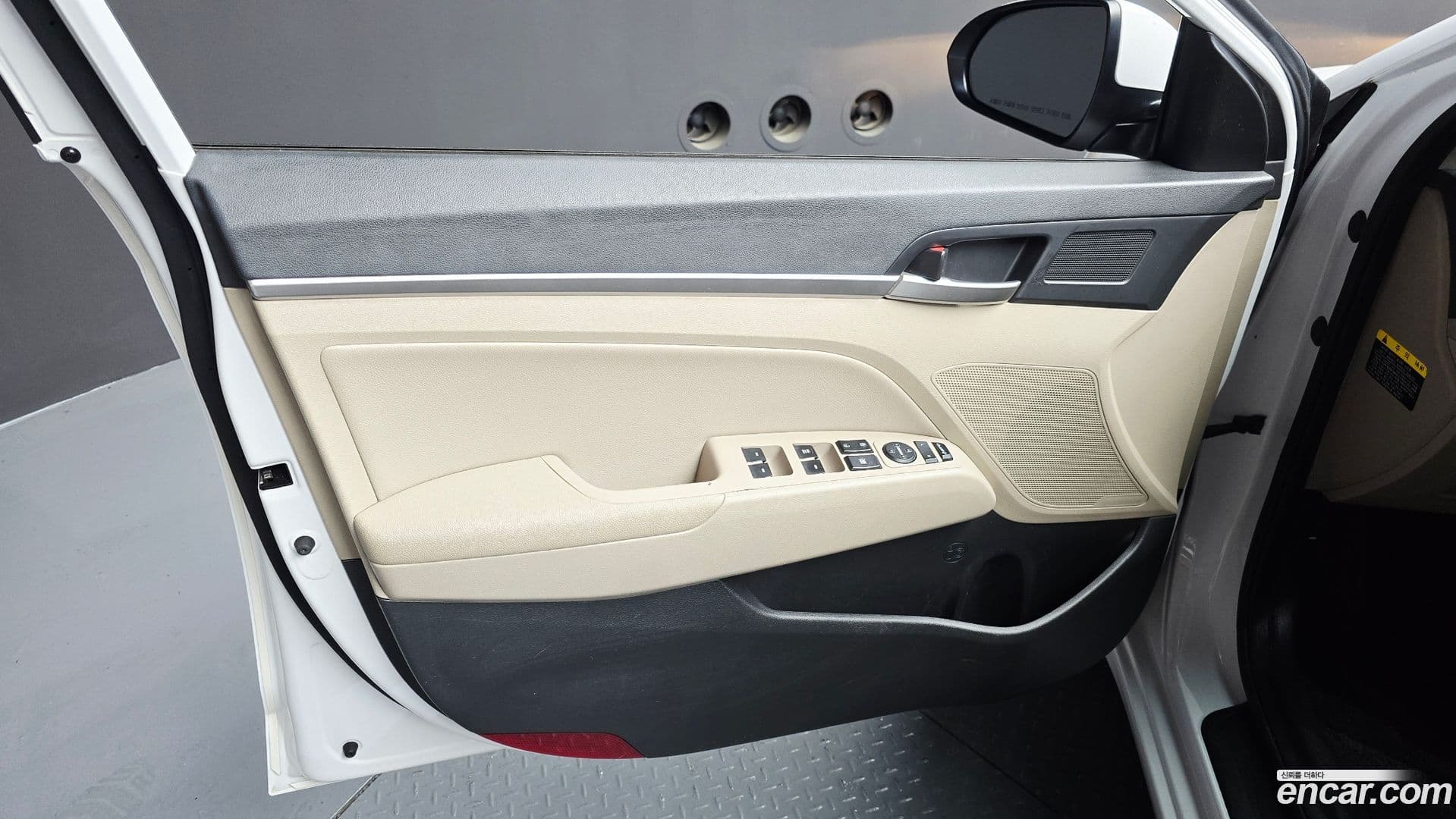 Main__Slider__Photo:AVANTE Hyundai 2018.9-23