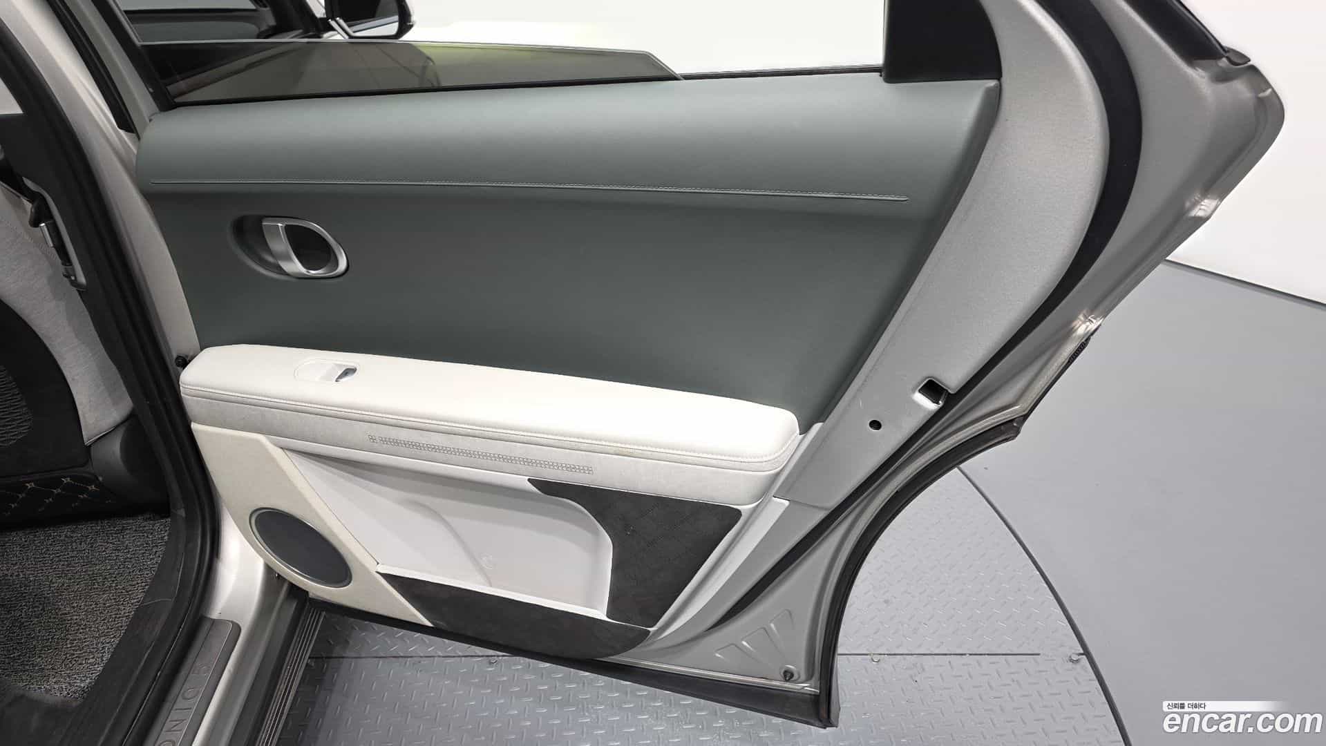 Ioniq5 Hyundai 2021.5-INNER-035