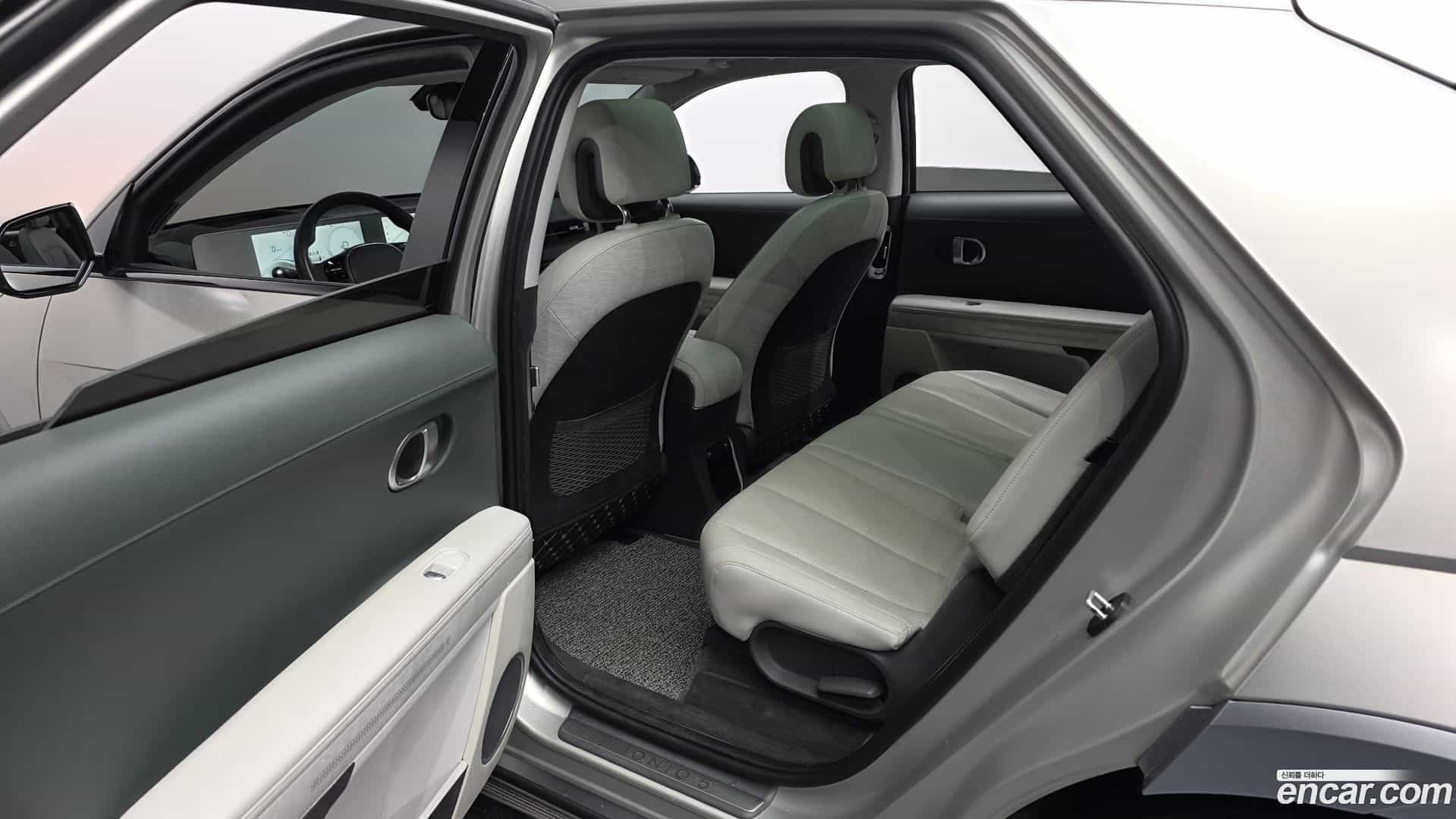 Ioniq5 Hyundai 2021.5-INNER-036