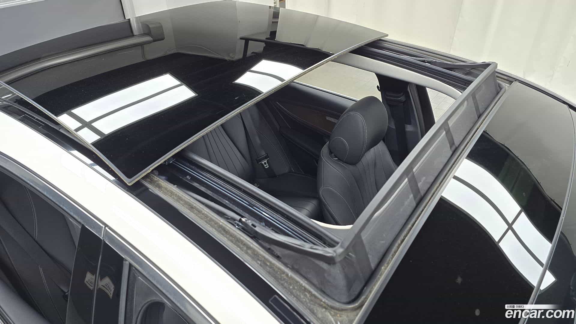 E-Class Mercedes-Benz 2019.8-OPTION-021