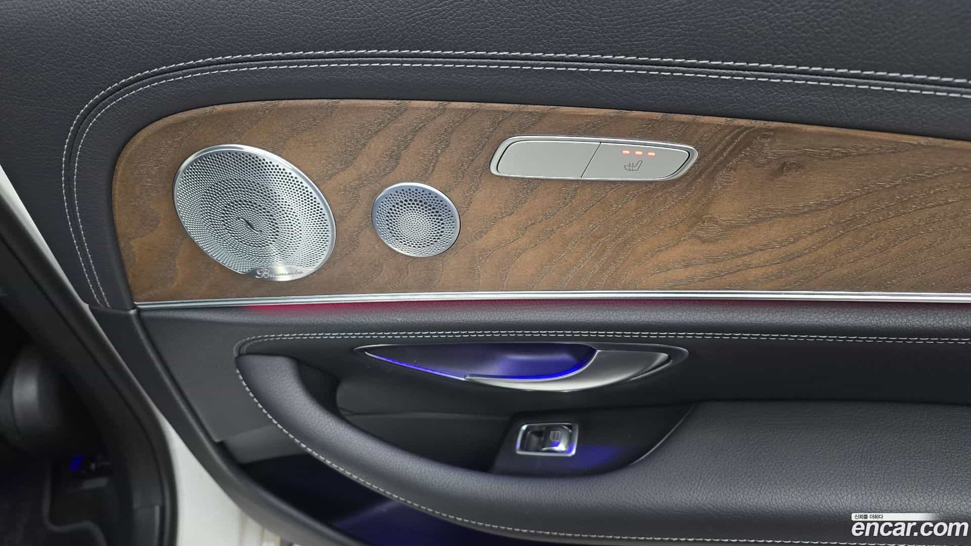 E-Class Mercedes-Benz 2019.8-OPTION-043