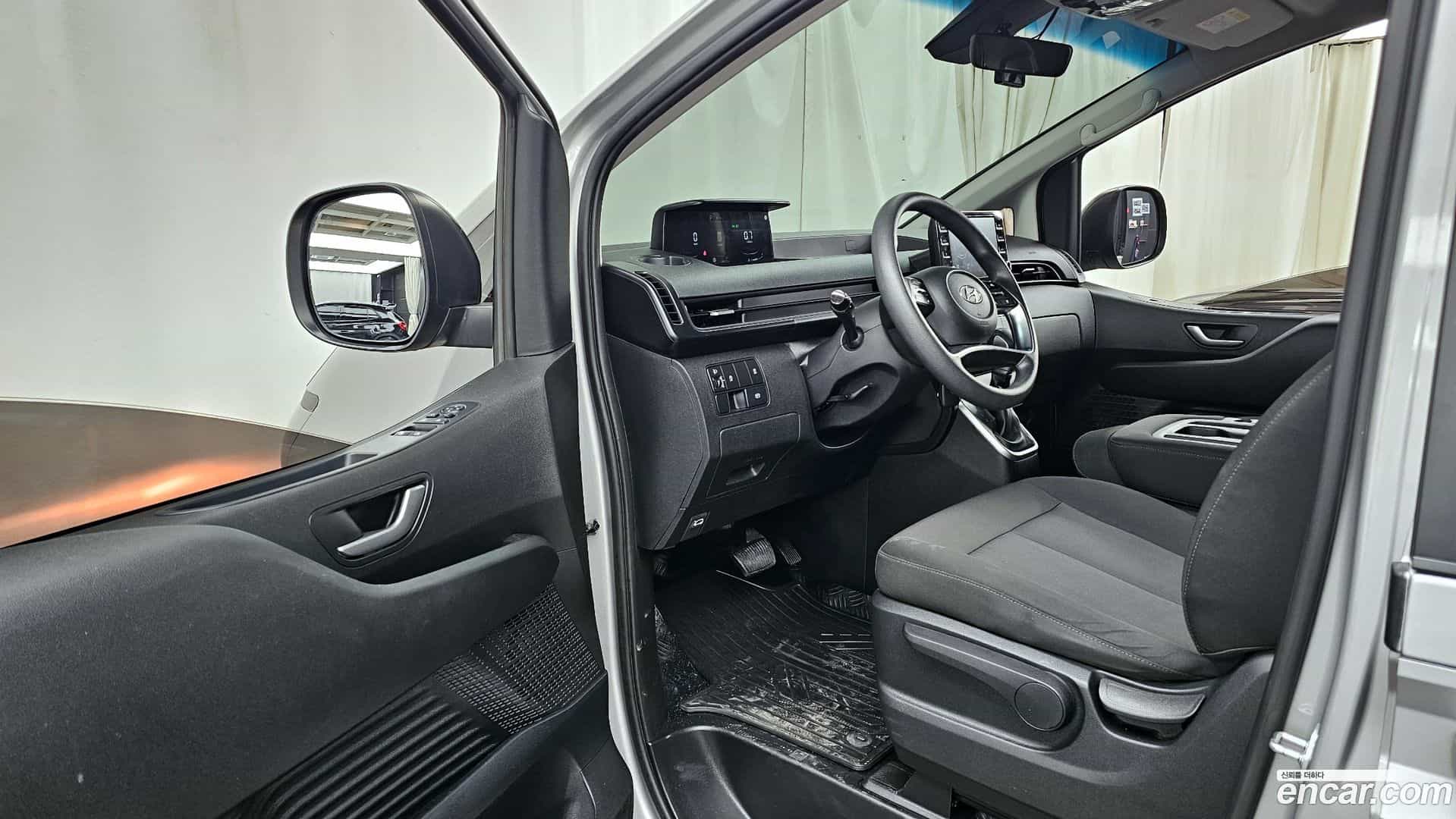 Staria Hyundai 2021.5-INNER-010