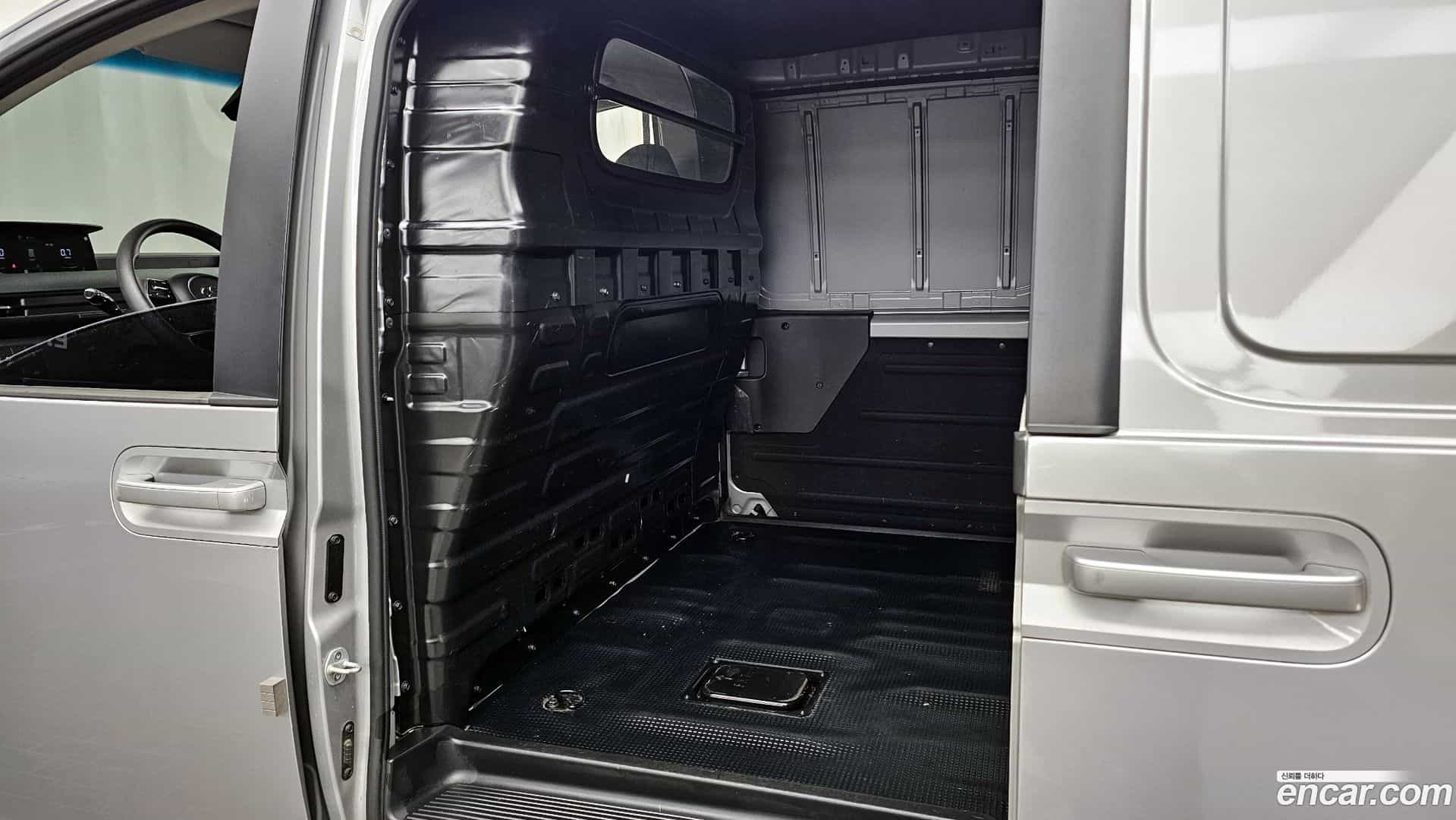 Staria Hyundai 2021.5-INNER-036