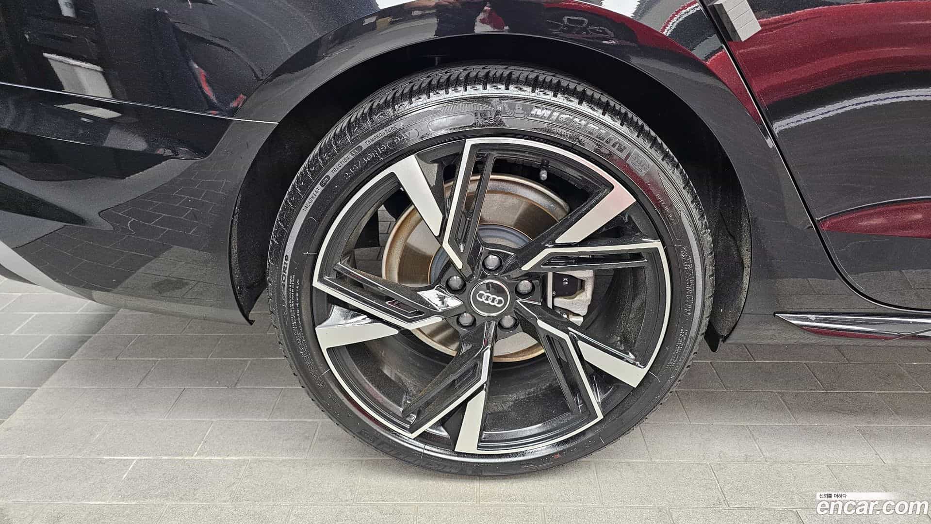 A4 Audi 2021.11-OUTER-005