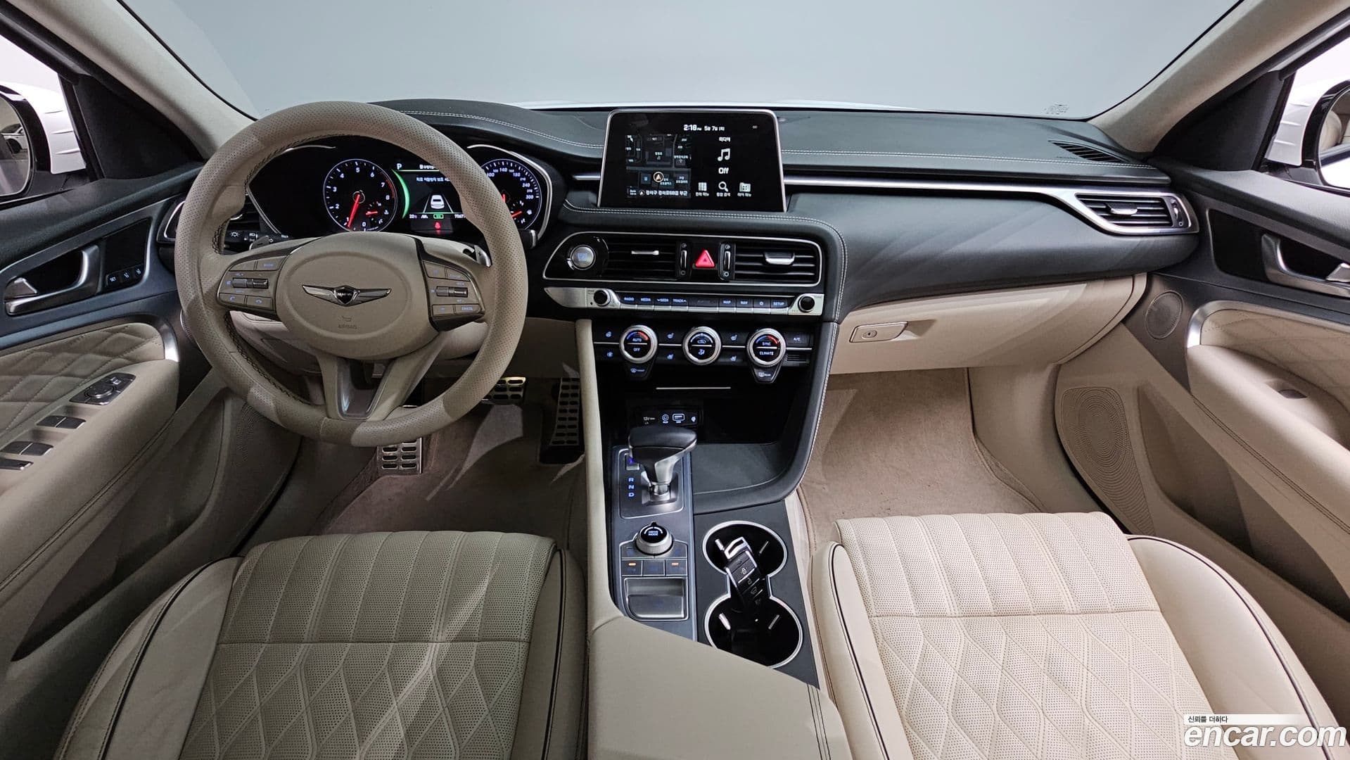 Main__Slider__Photo:G70 Genesis 2019.7-6
