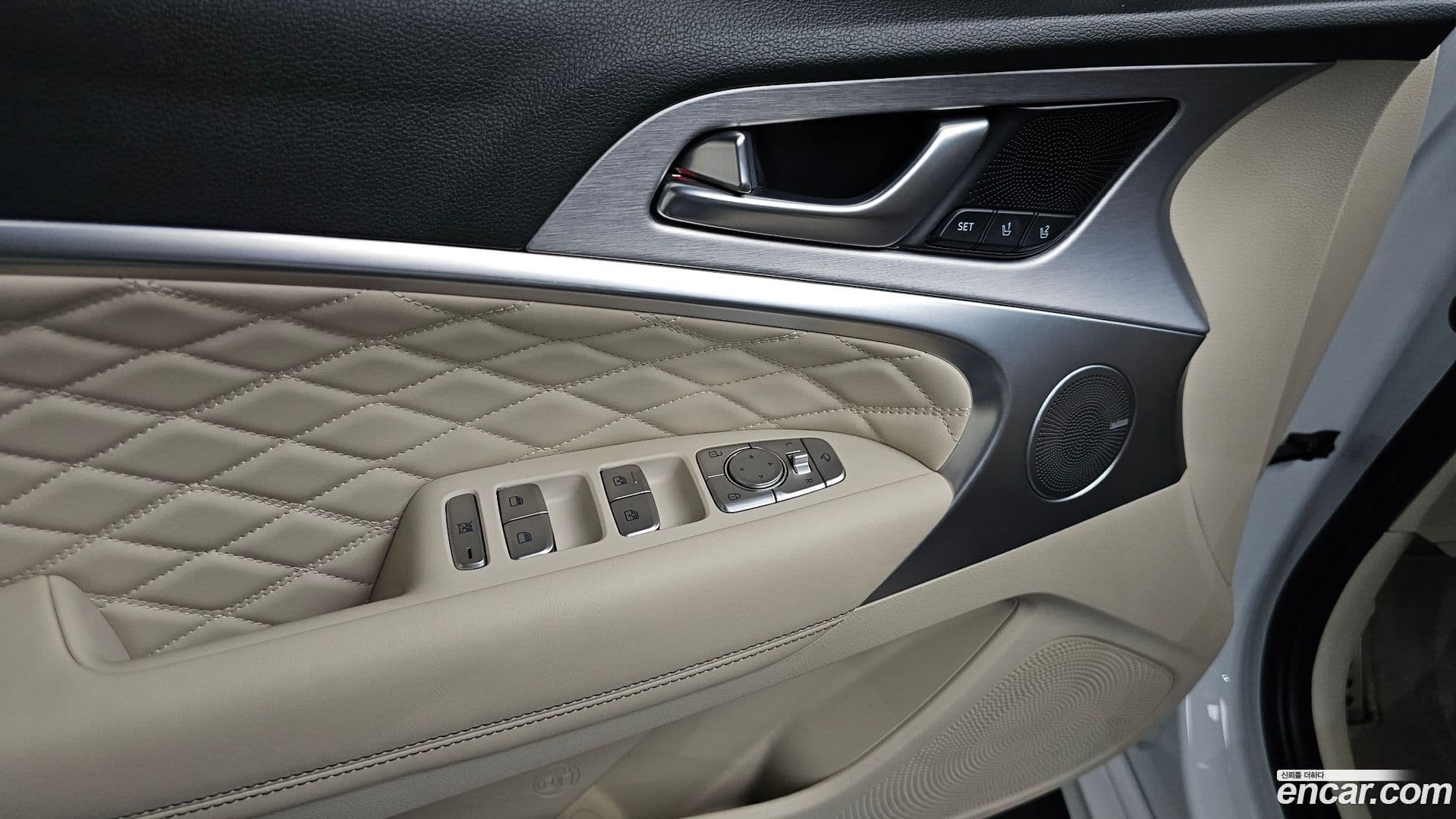Main__Slider__Photo:G70 Genesis 2019.7-28