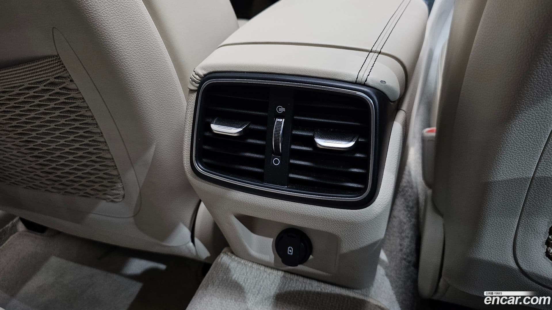Main__Slider__Photo:G70 Genesis 2019.7-30