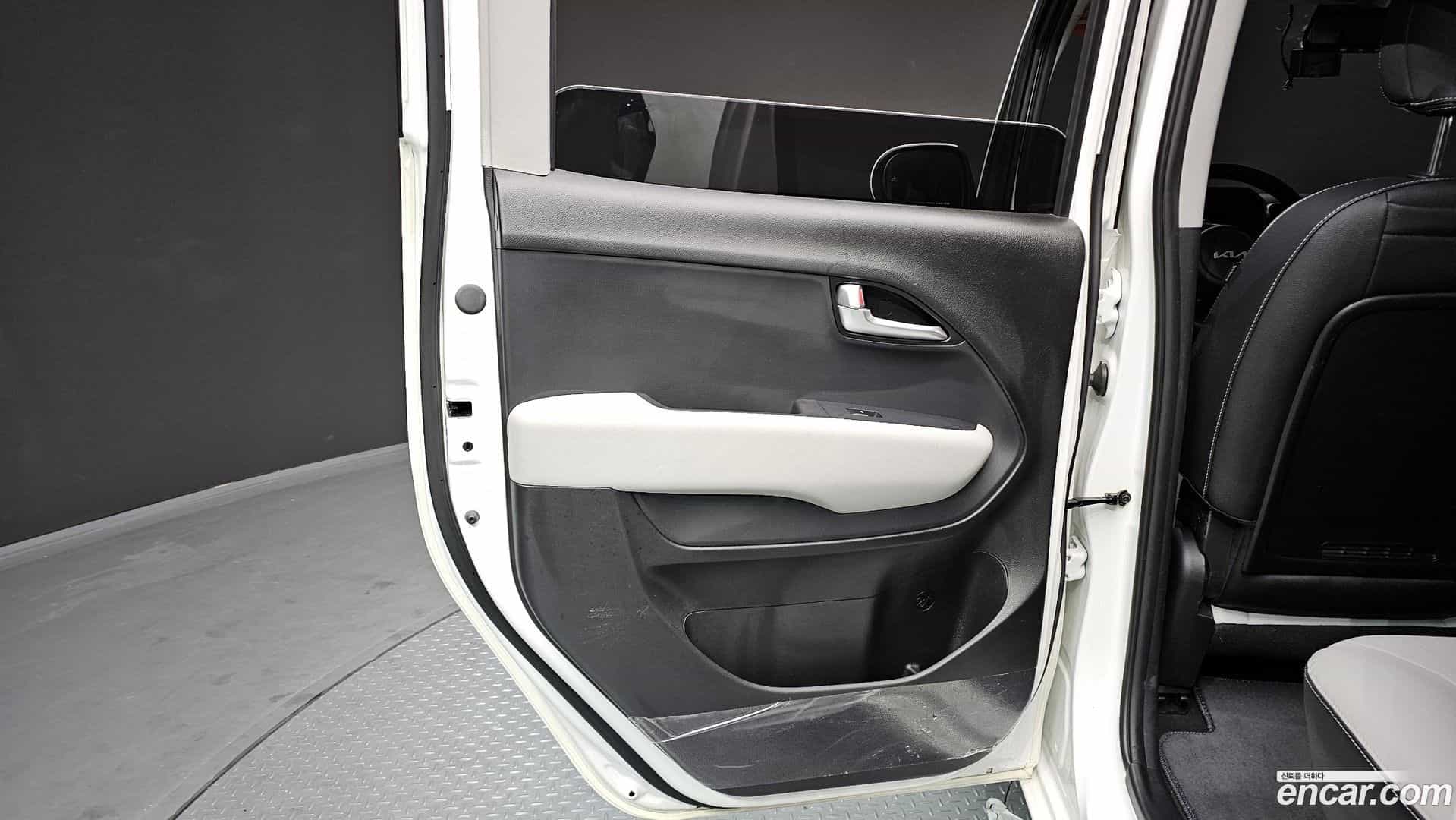 RAY Kia 2023.2-INNER-035