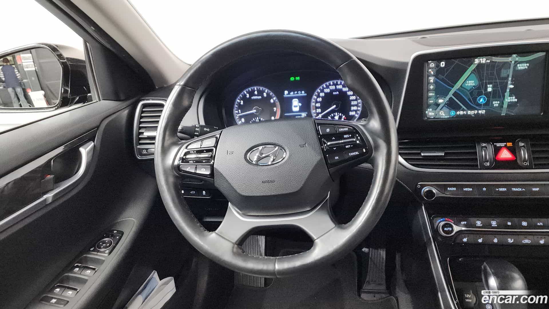 Grandeur Hyundai 2017.1-OPTION-017