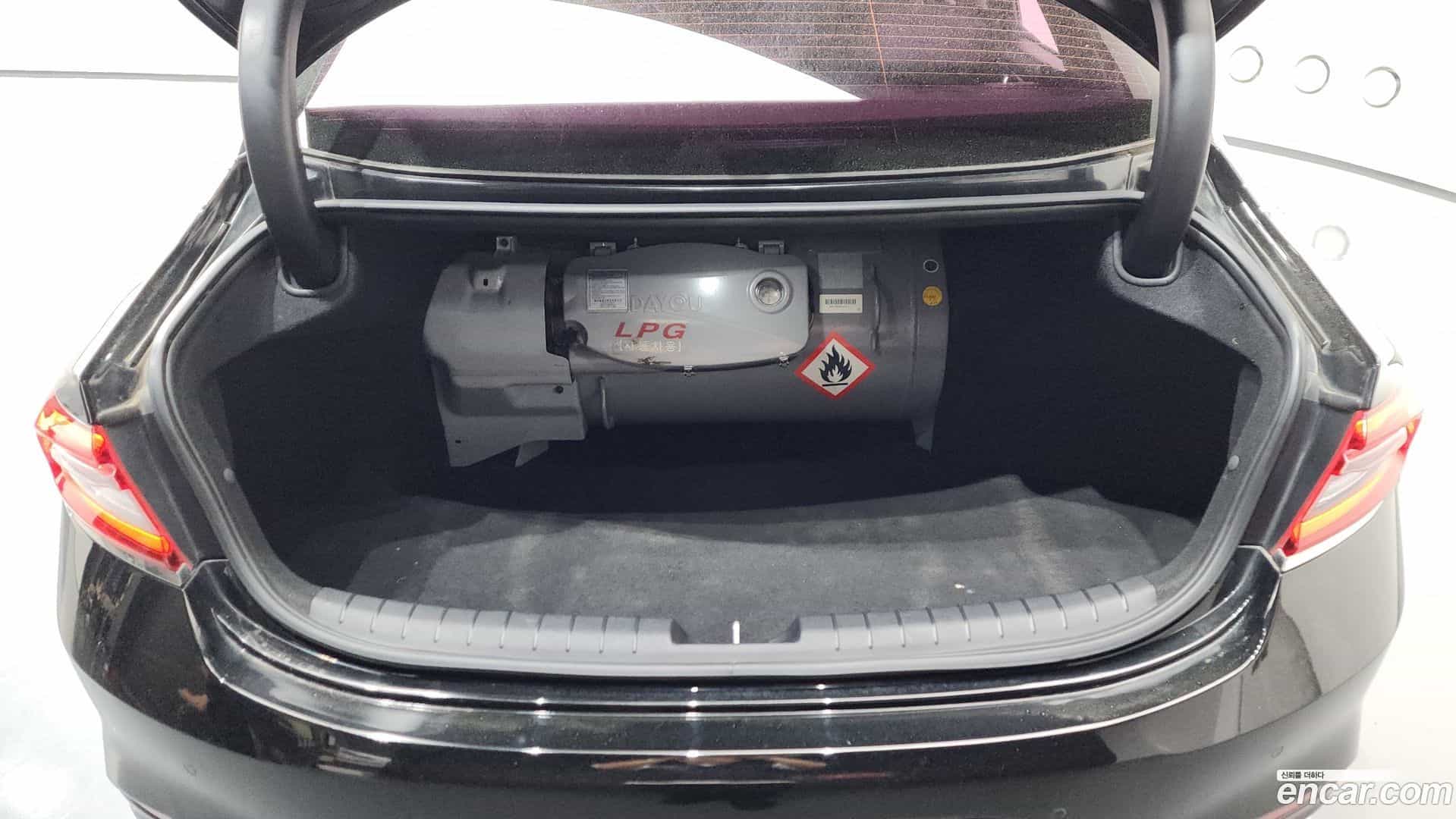Grandeur Hyundai 2017.1-OPTION-023