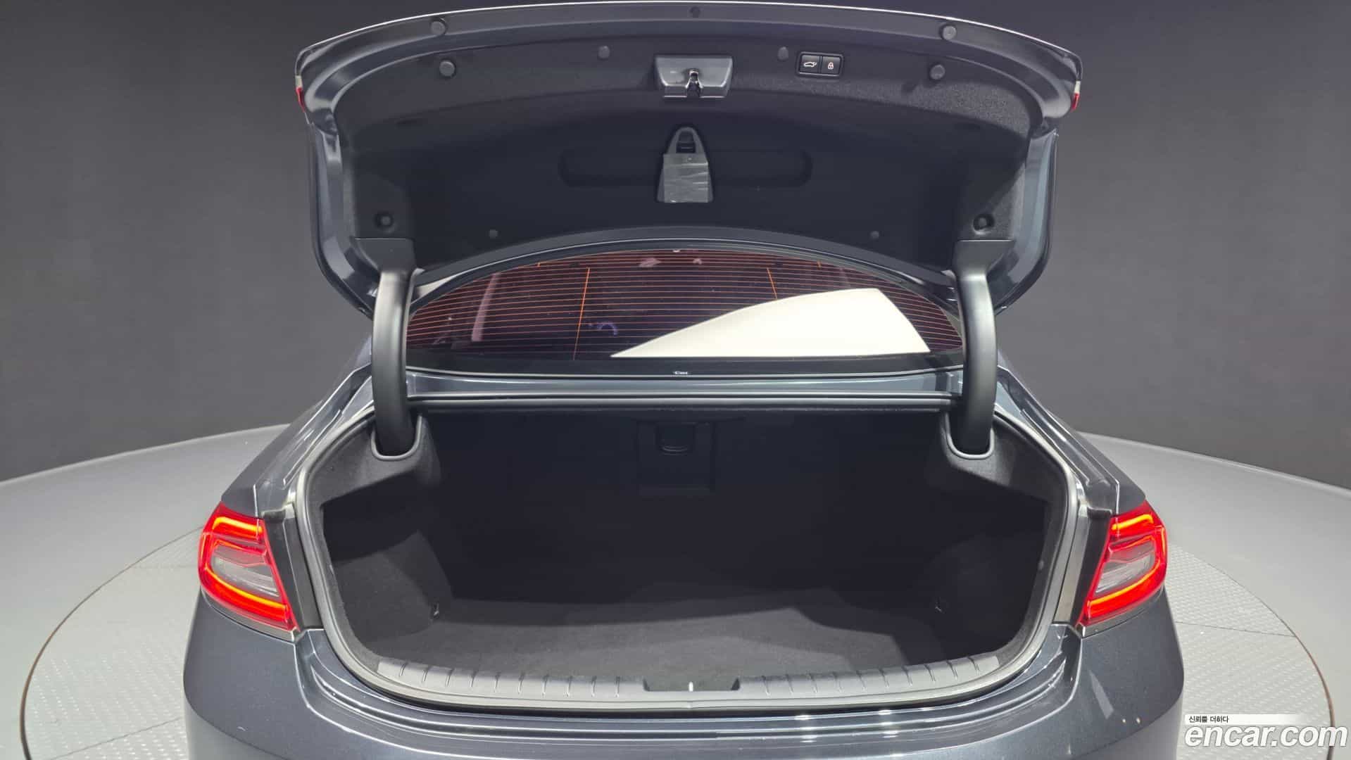 Grandeur Hyundai 2017.2-OPTION-024