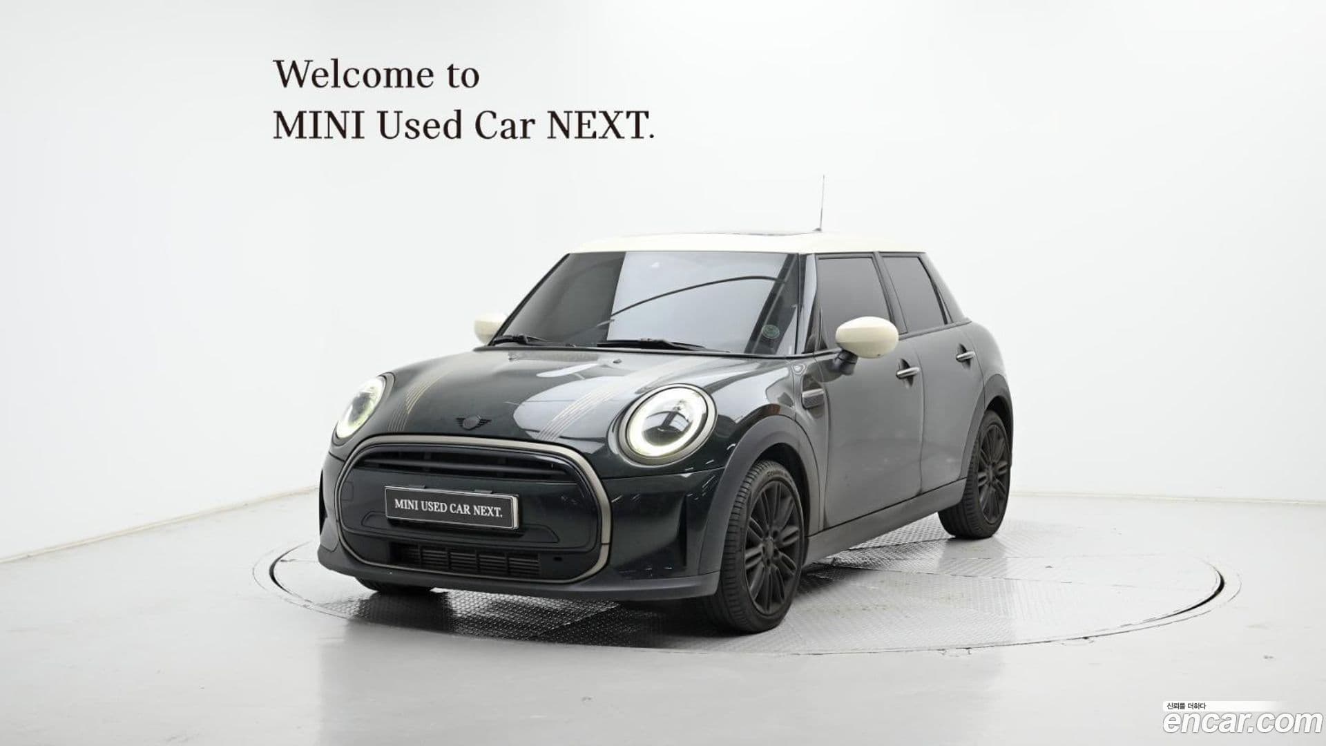 Main__Slider__Photo:Cooper Mini 2022.7-0