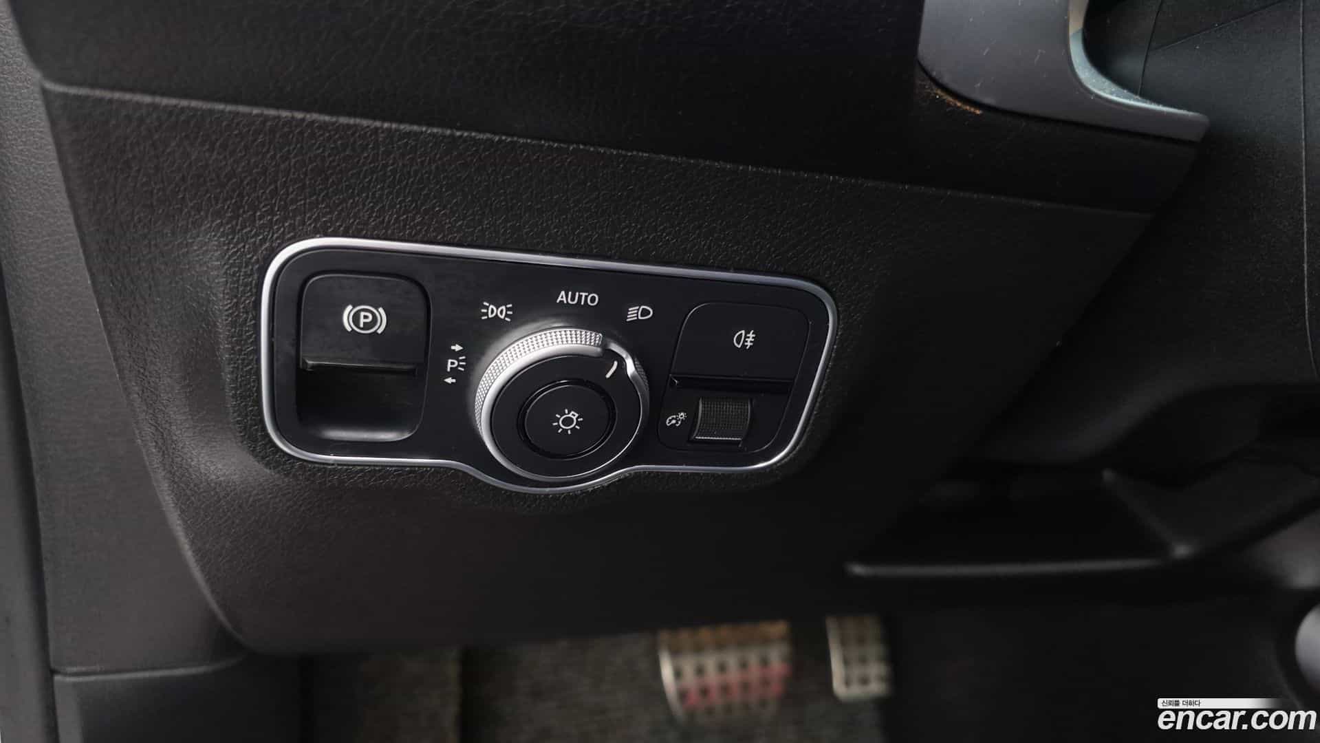 GLB-Class Mercedes-Benz 2021.2-OPTION-022