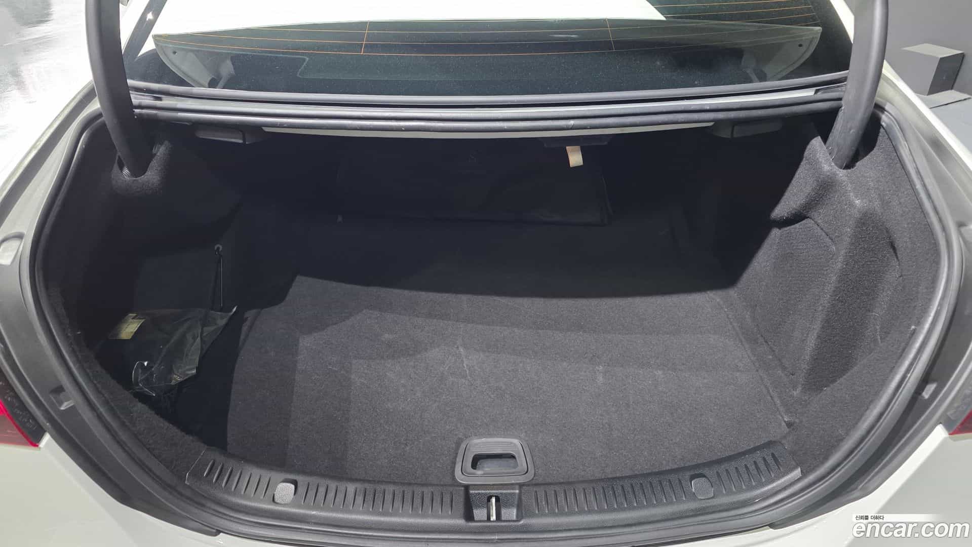E-Class Mercedes-Benz 2021.2-OPTION-021