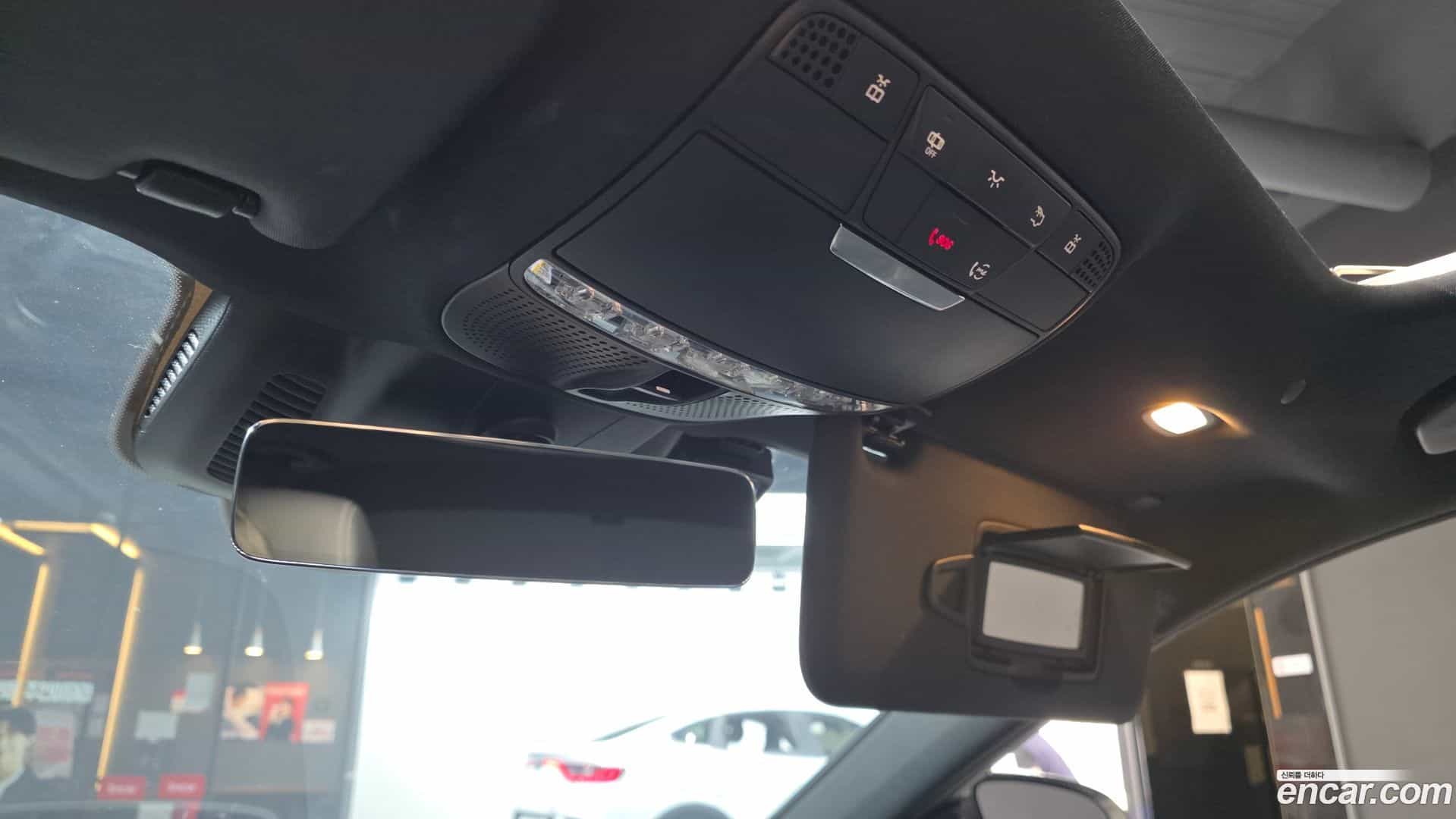 E-Class Mercedes-Benz 2021.2-OPTION-022