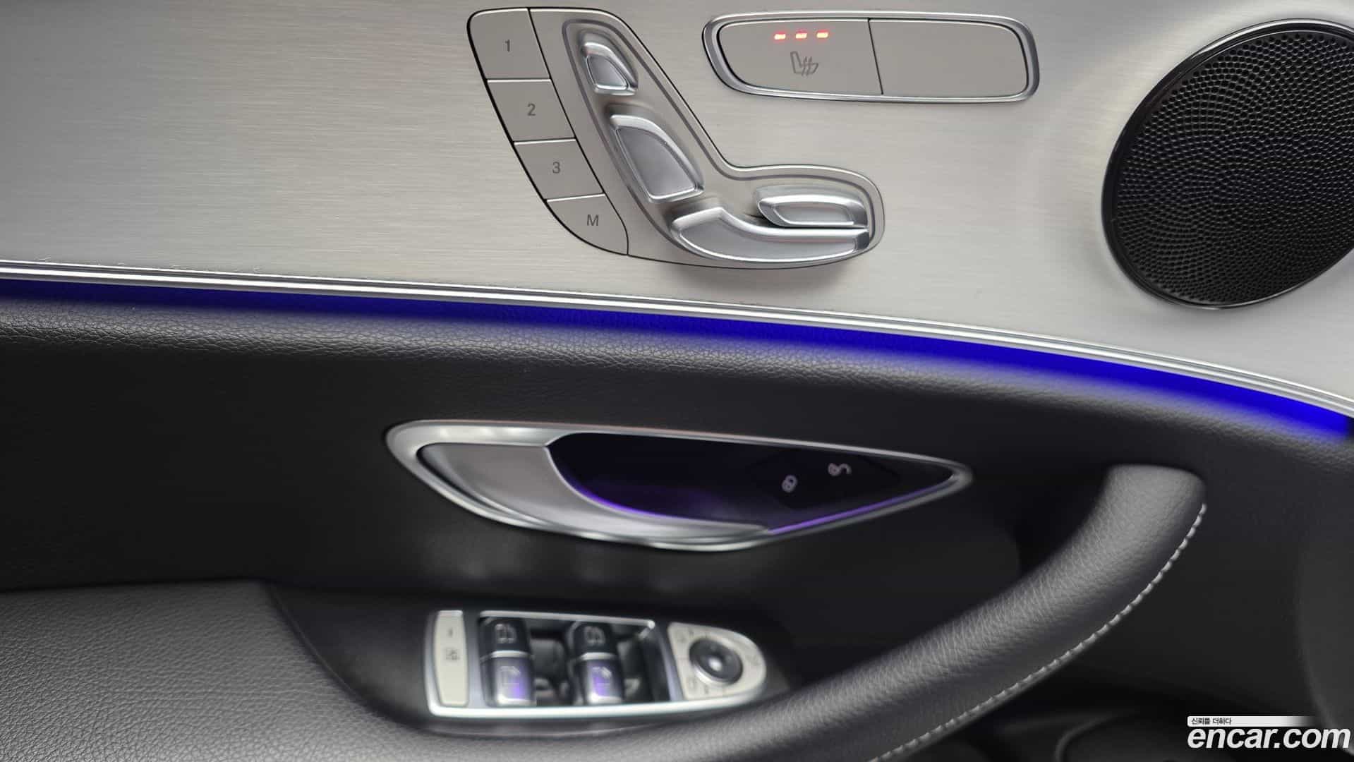E-Class Mercedes-Benz 2021.2-OPTION-024