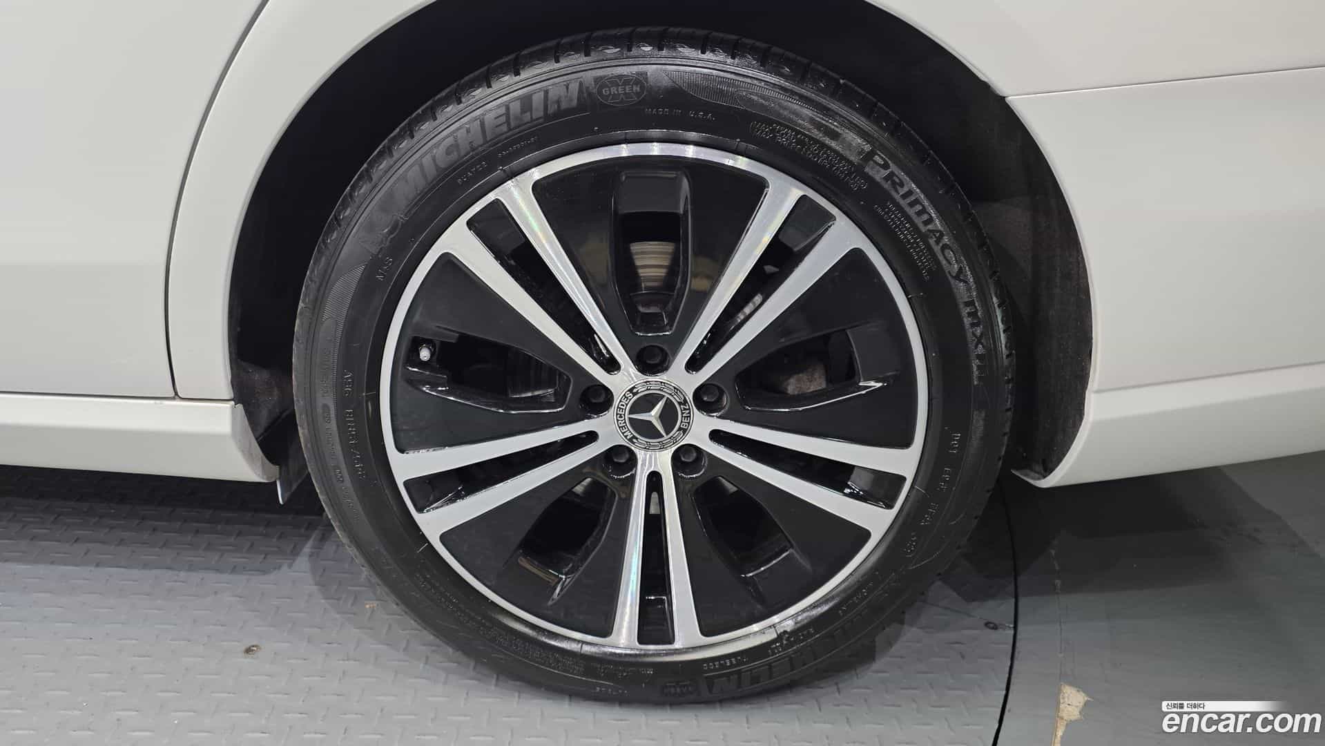 E-Class Mercedes-Benz 2021.2-OUTER-031