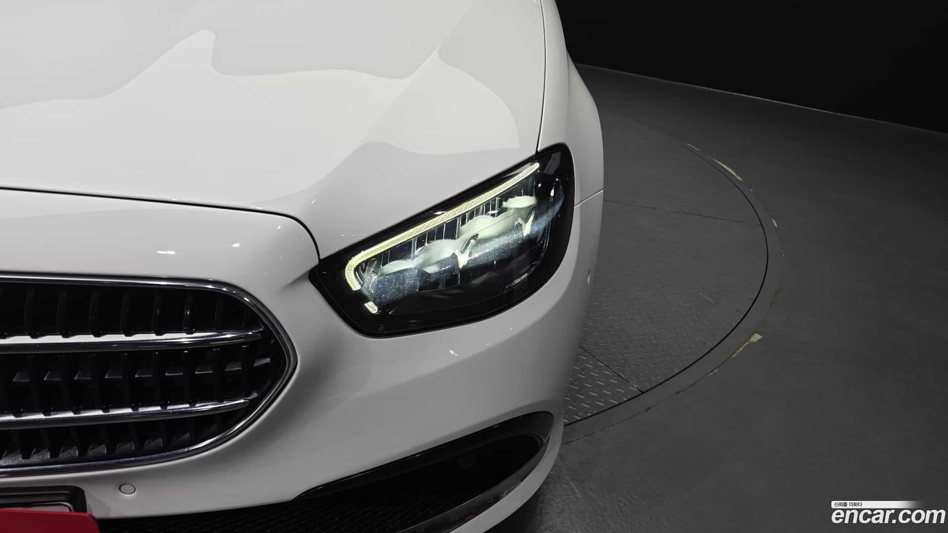 E-Class Mercedes-Benz 2021.2-OUTER-032