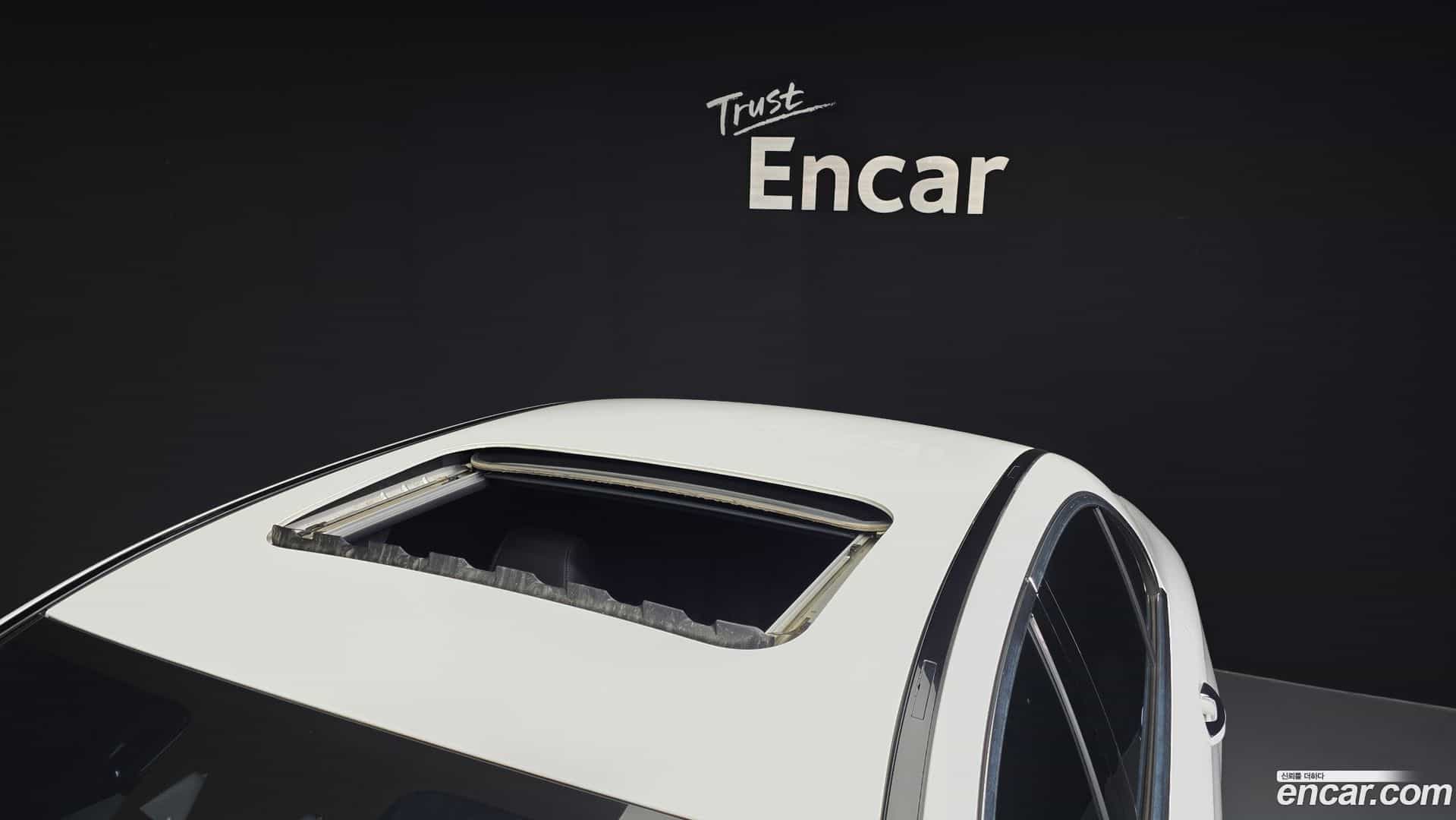 E-Class Mercedes-Benz 2021.2-OPTION-044