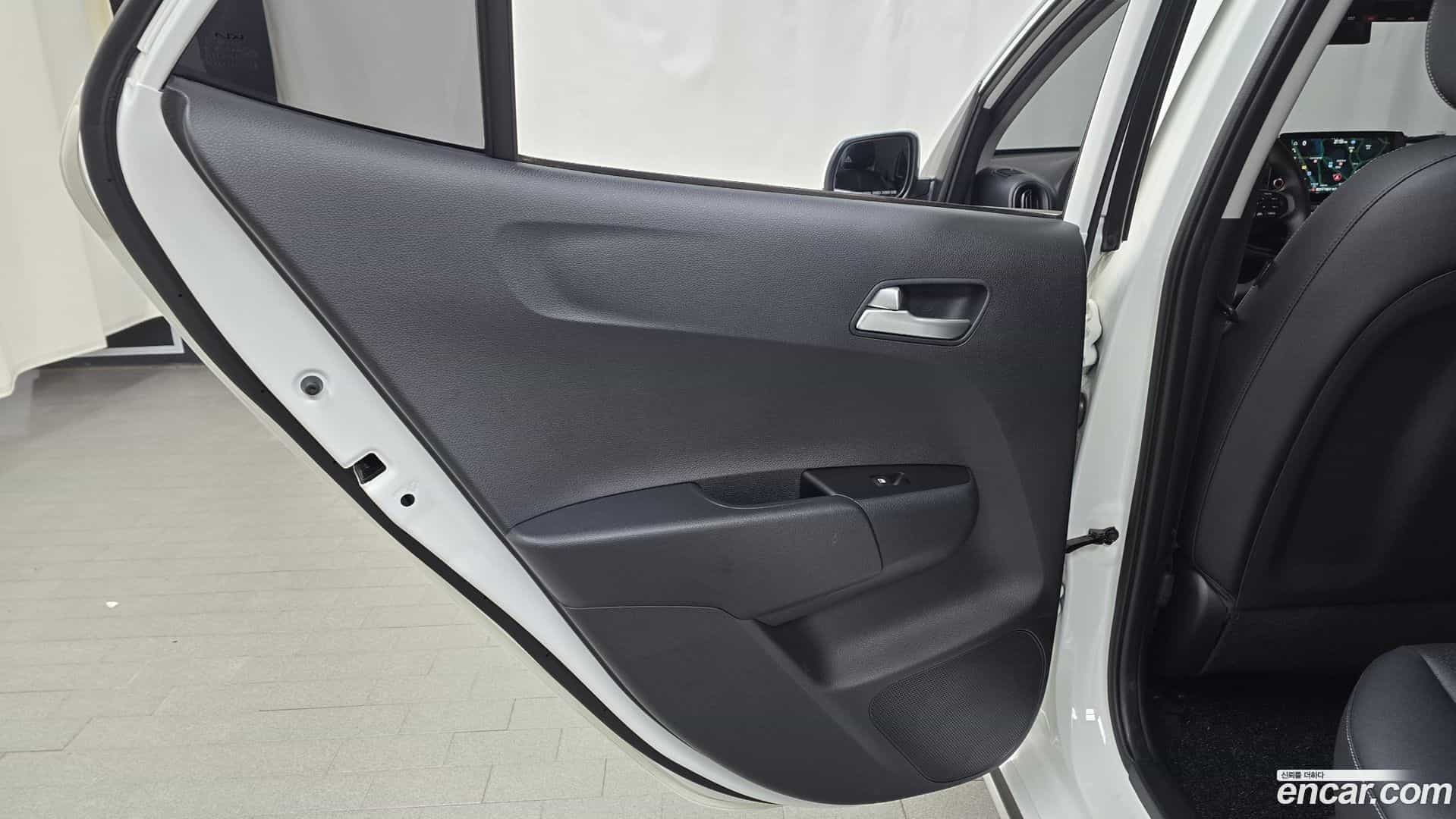 morning Kia 2023.1-INNER-035