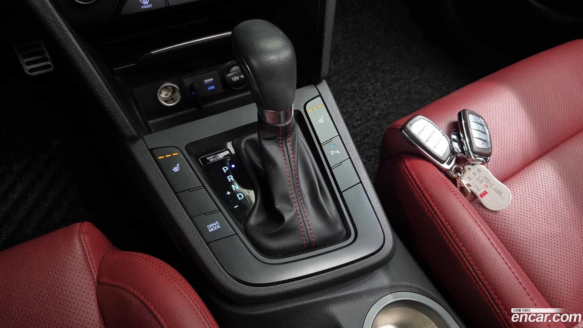 AVANTE Hyundai 2017.10-INNER-009