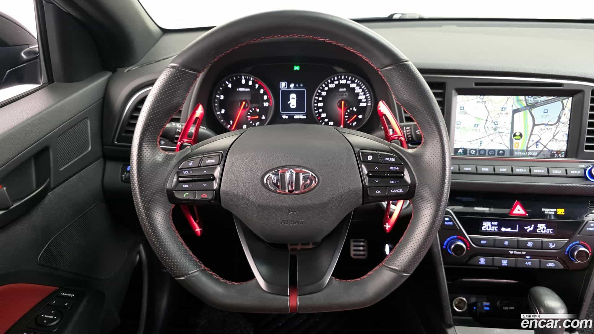 AVANTE Hyundai 2017.10-OPTION-019