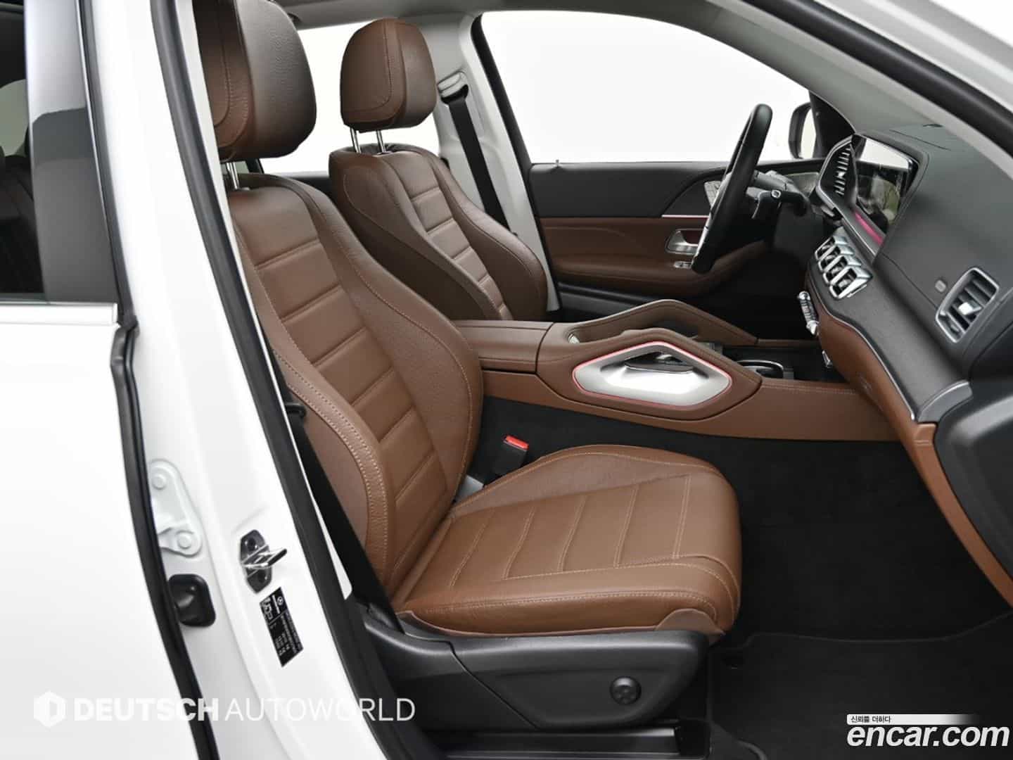 GLE-Class Mercedes-Benz 2025.4-INNER-010