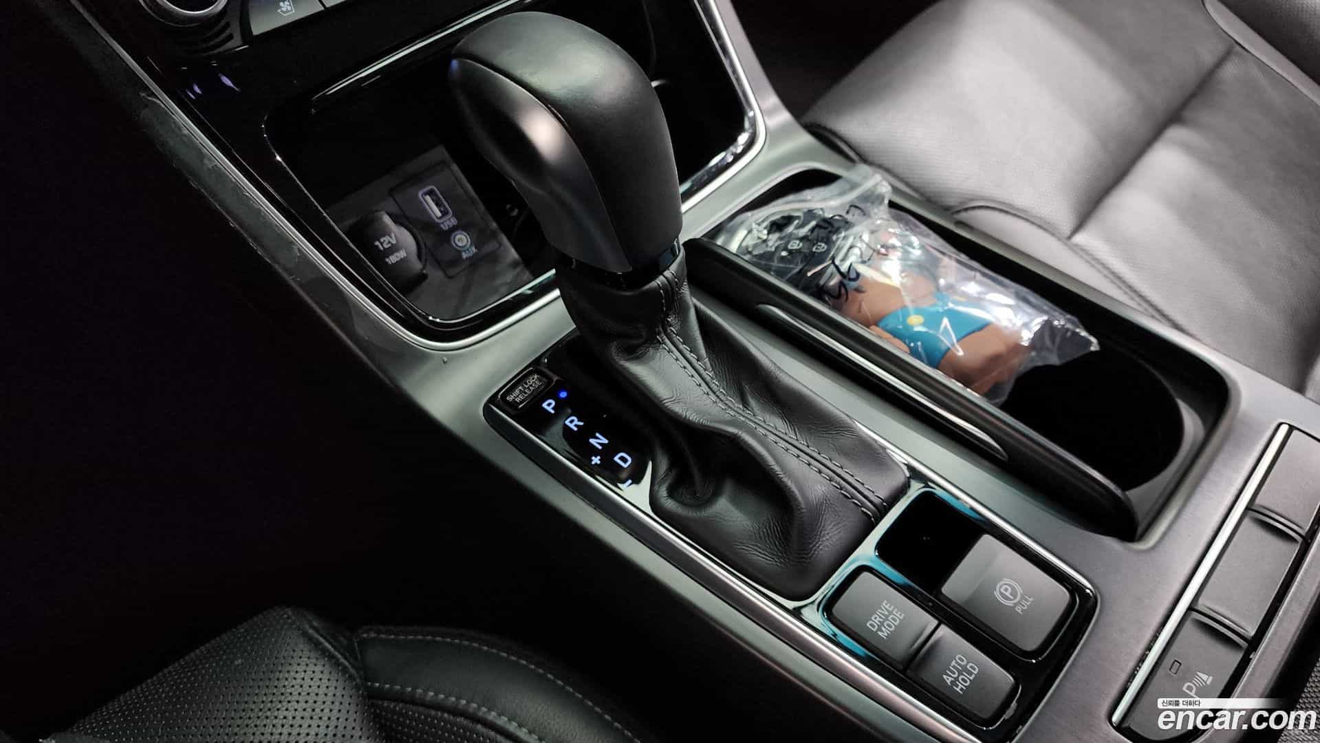 Grandeur Hyundai 2017.4-INNER-009