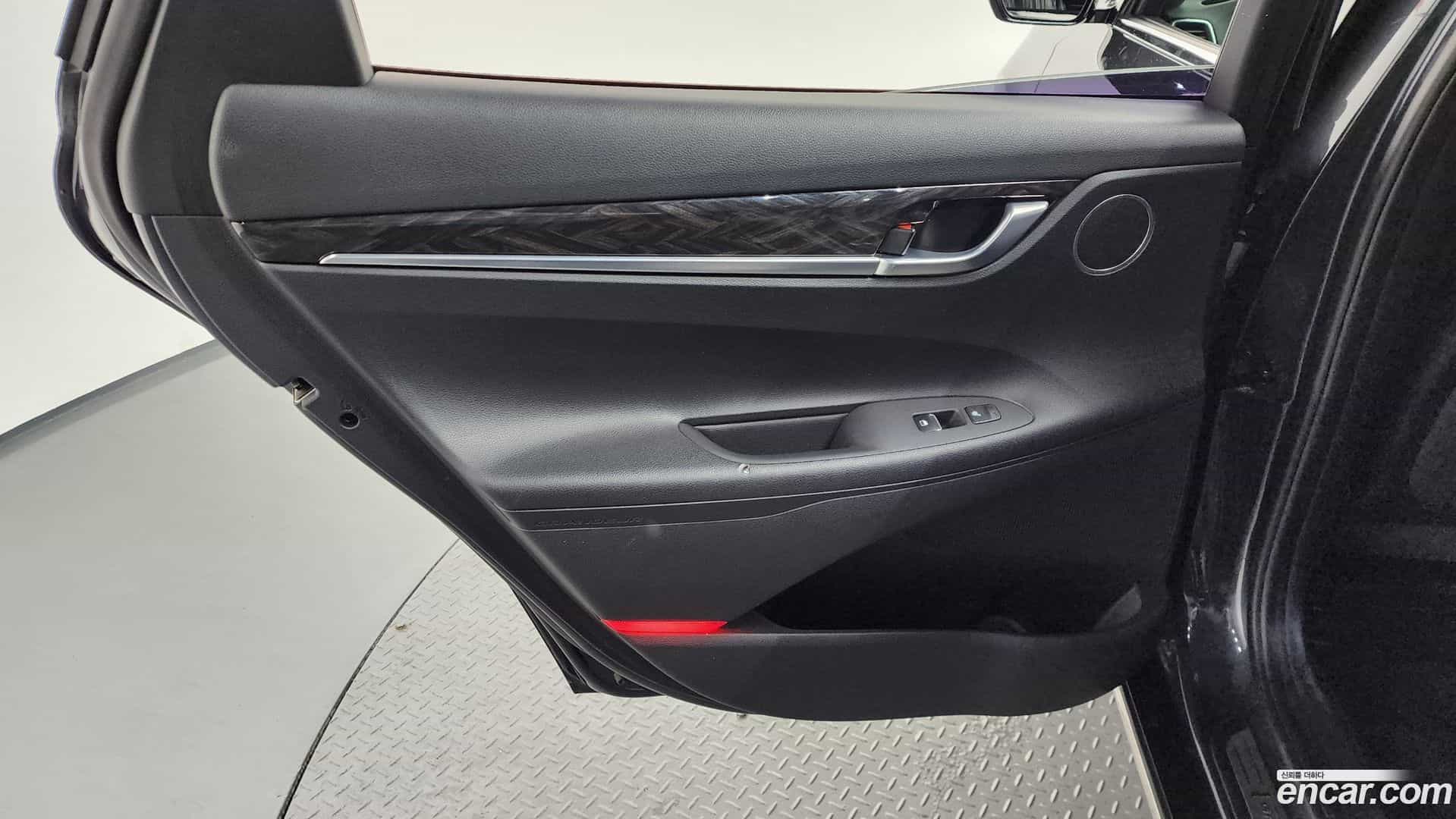 Grandeur Hyundai 2017.4-INNER-035