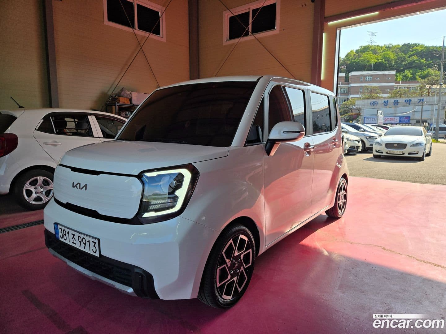 Main__Slider__Photo:RAY Kia 2022.9-0
