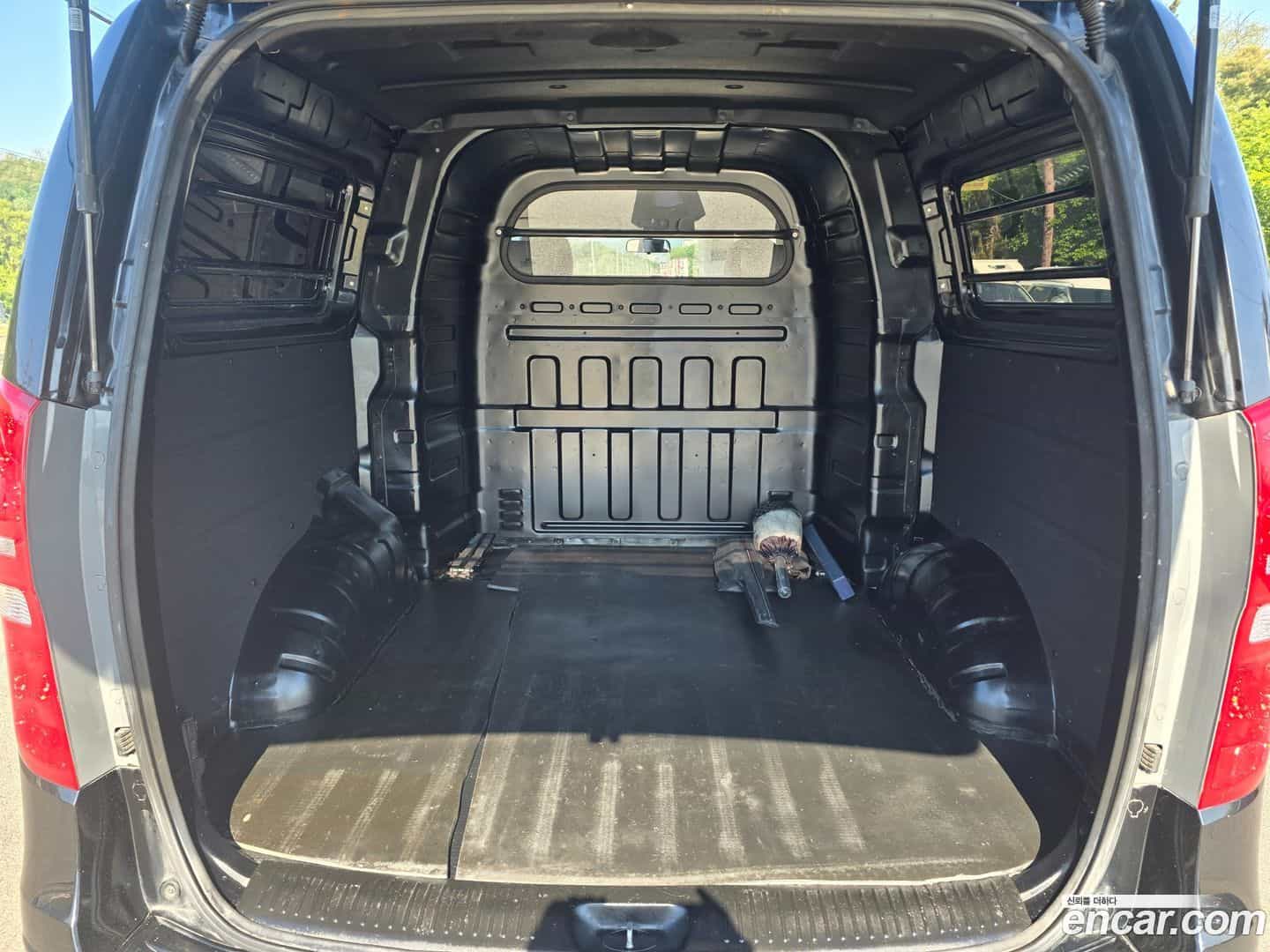 Starex Hyundai 2019.2-OPTION-016