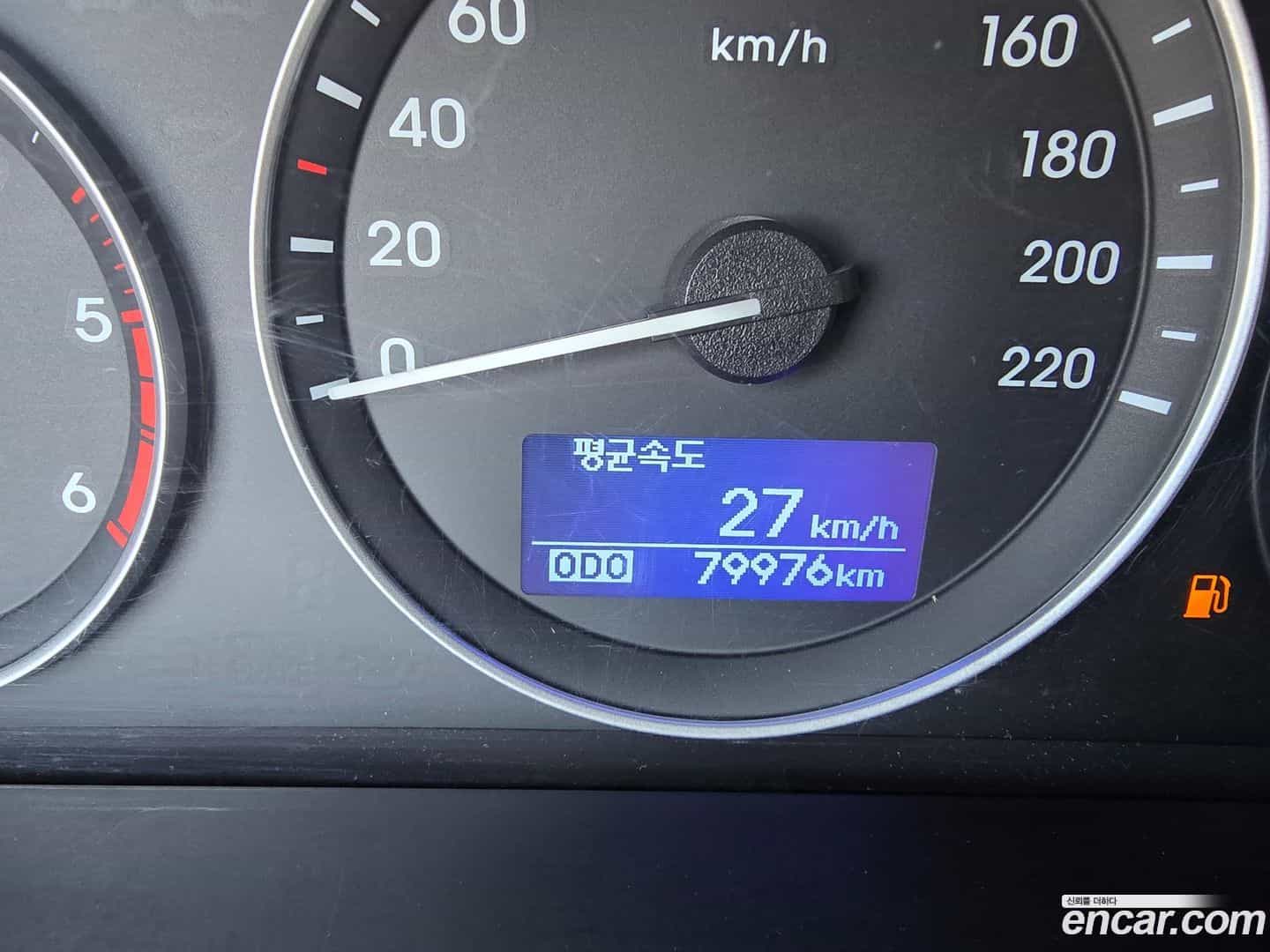 Starex Hyundai 2019.2-OPTION-017