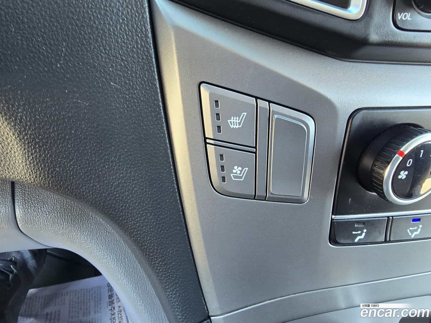 Starex Hyundai 2019.2-OPTION-021