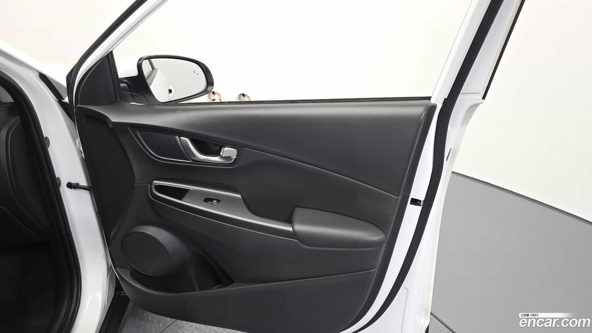 Kona Hyundai 2021.4-INNER-034