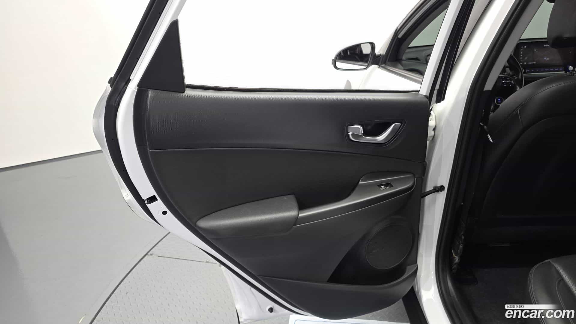 Kona Hyundai 2021.4-INNER-035