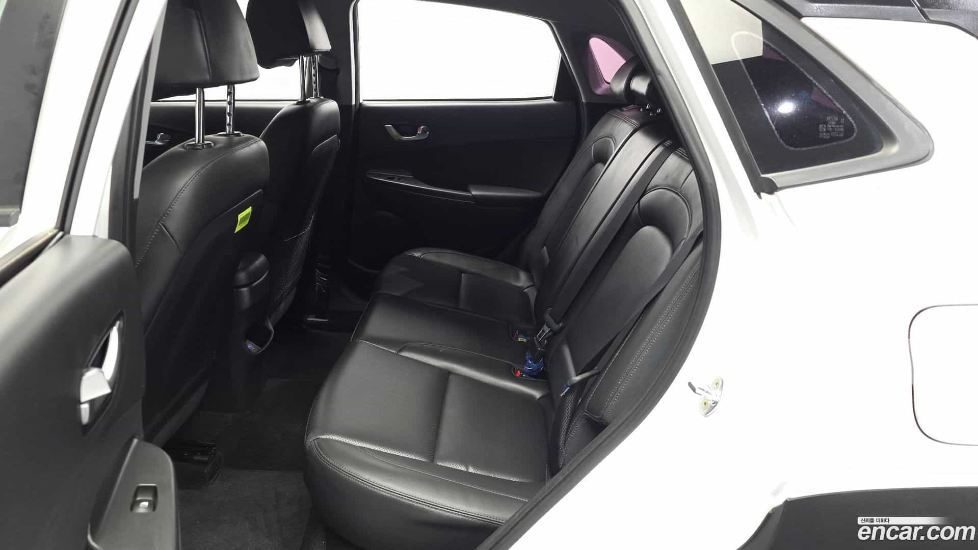 Kona Hyundai 2021.4-INNER-036
