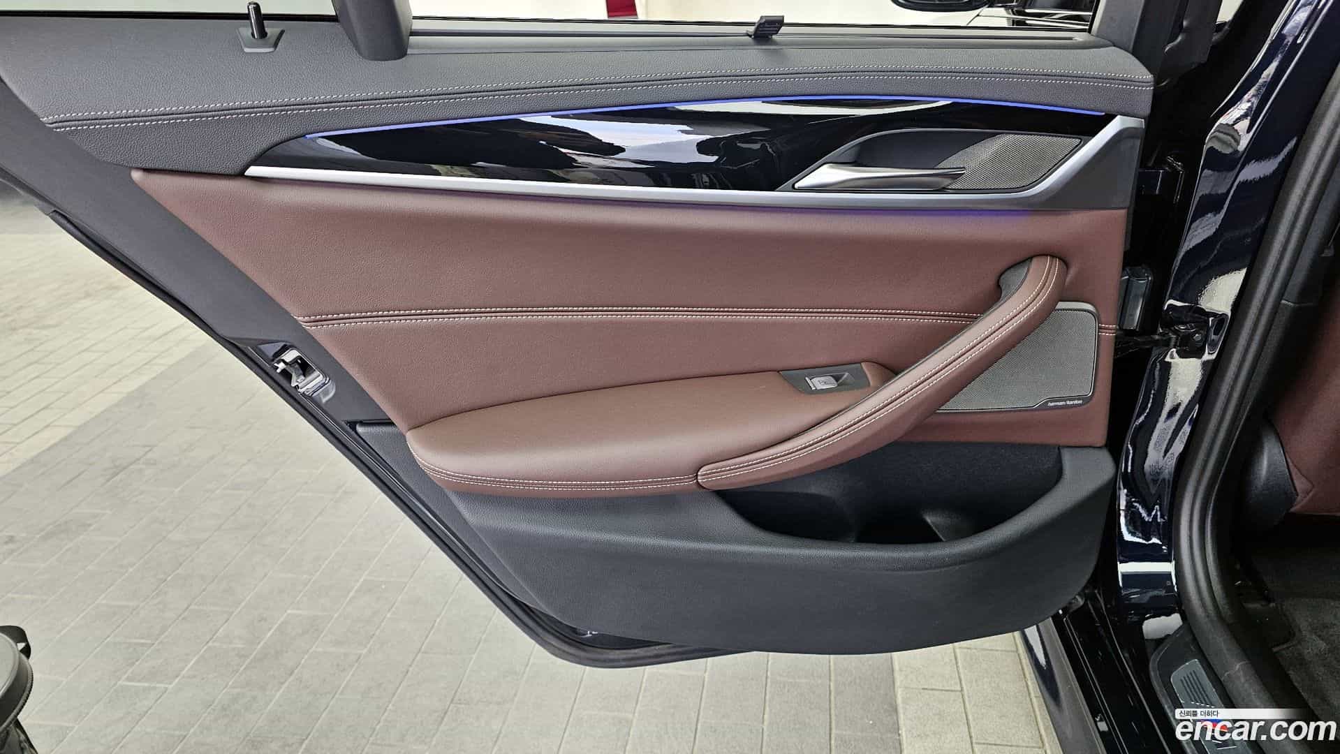 5-Series BMW 2023.7-INNER-035