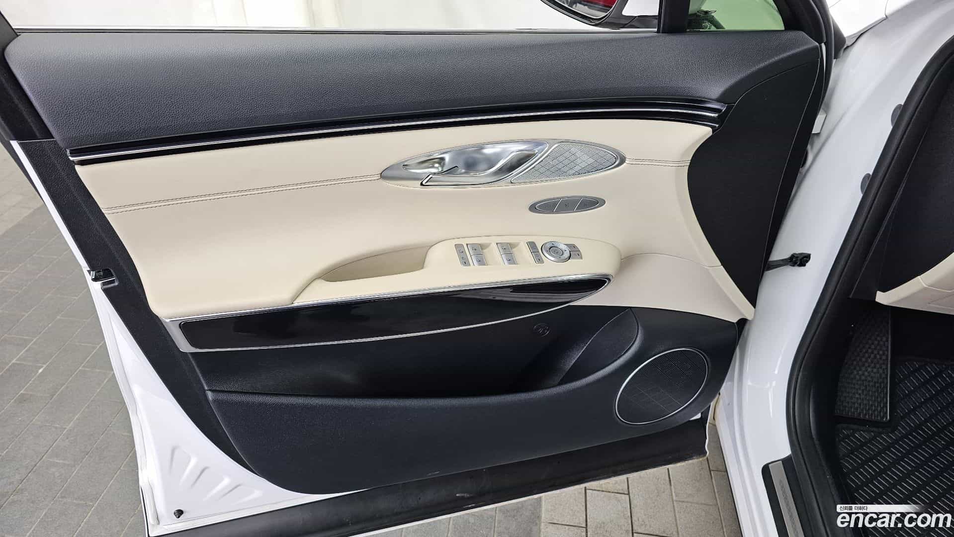 GV70 Genesis 2023.1-INNER-034