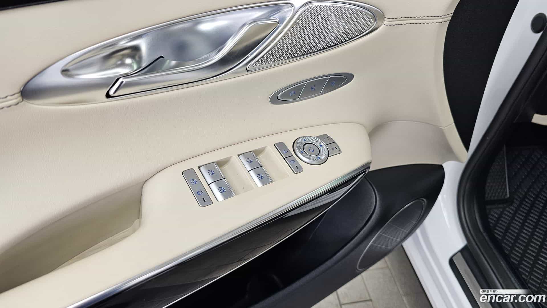GV70 Genesis 2023.1-OPTION-041