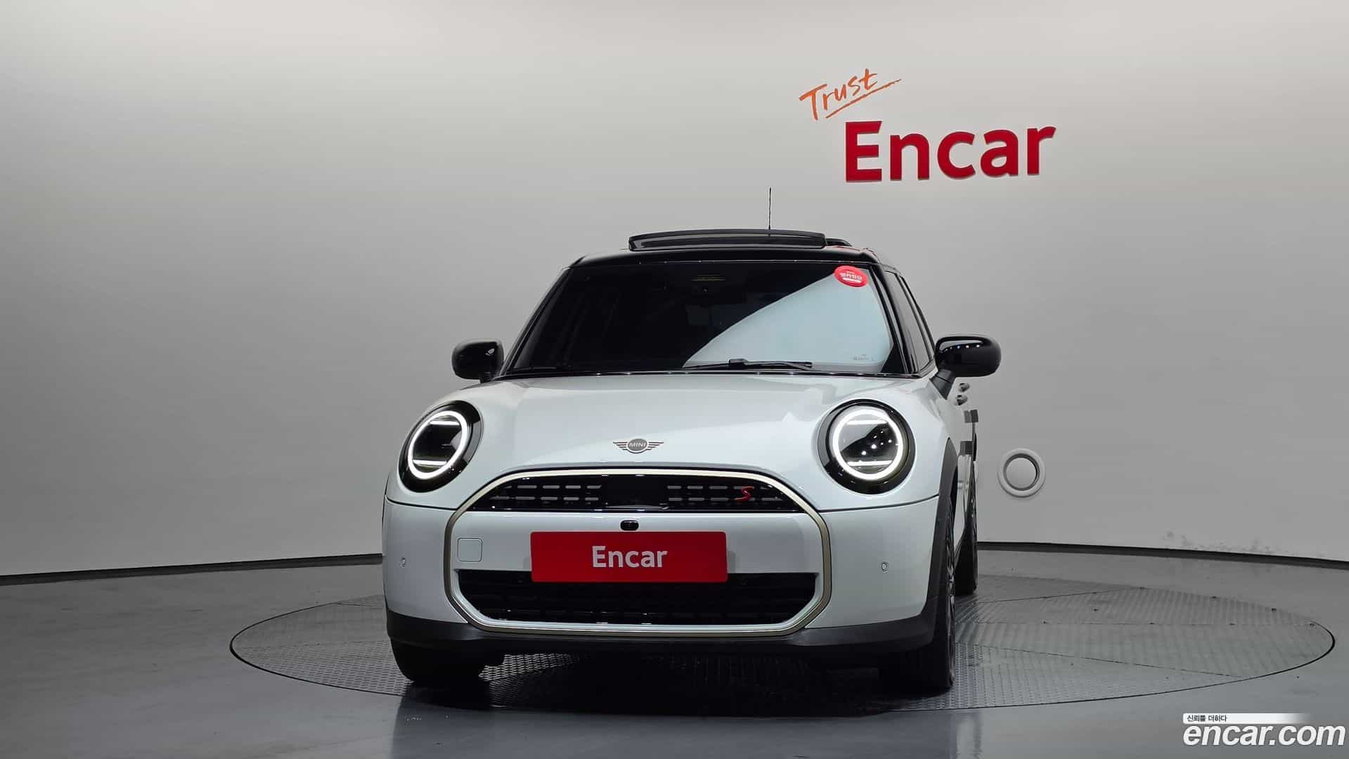 Cooper Mini 2025.4-OUTER-003