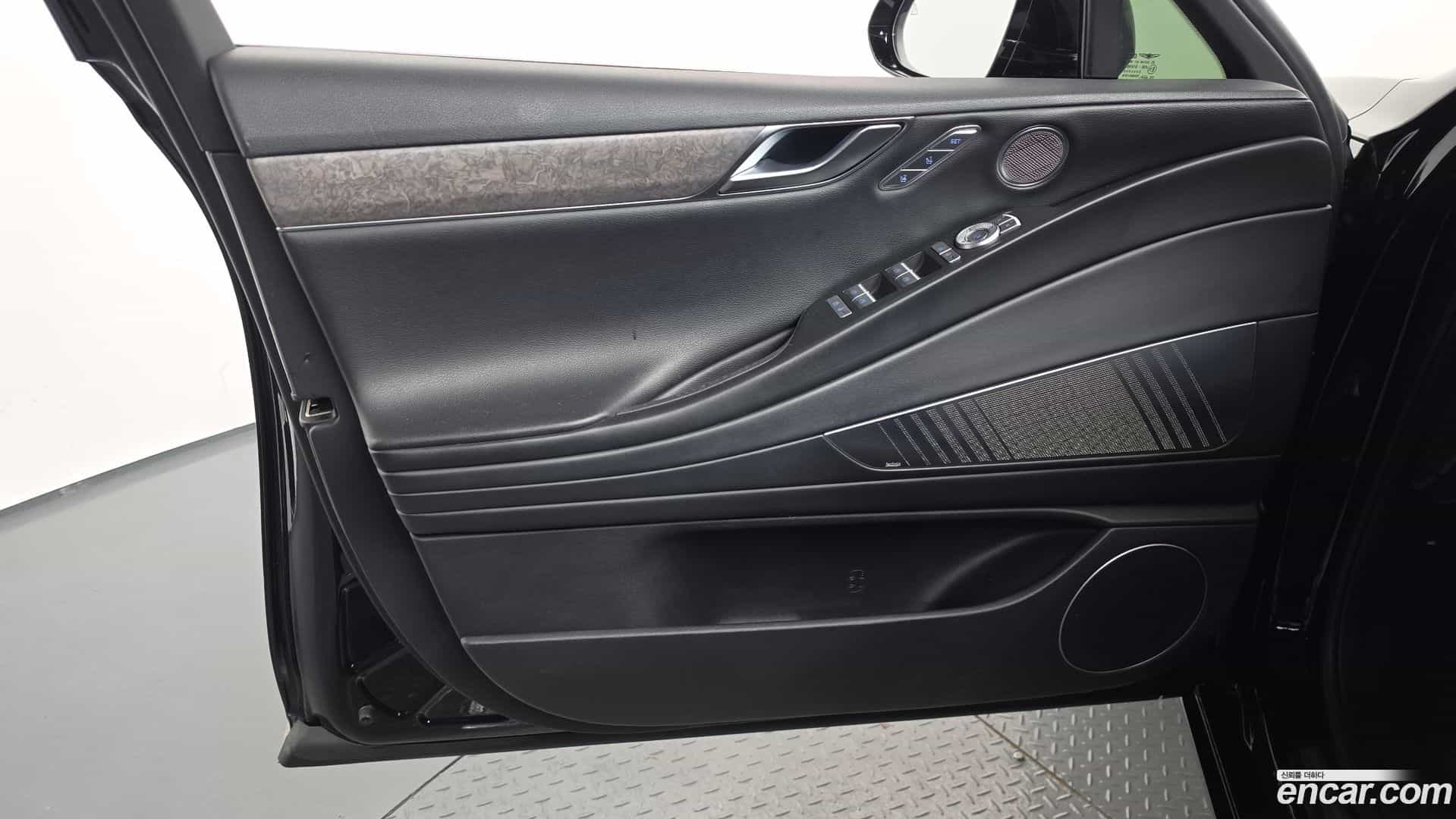G80 Genesis 2021.10-INNER-034