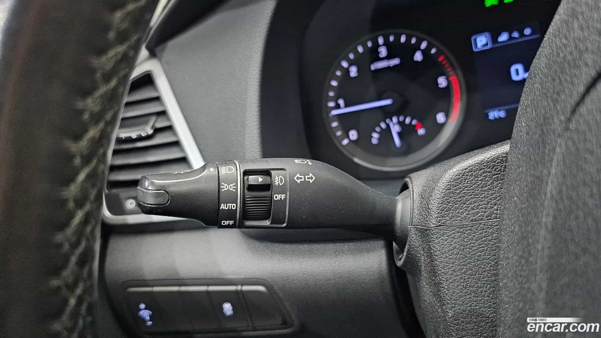Tucson Hyundai 2017.8-OPTION-022