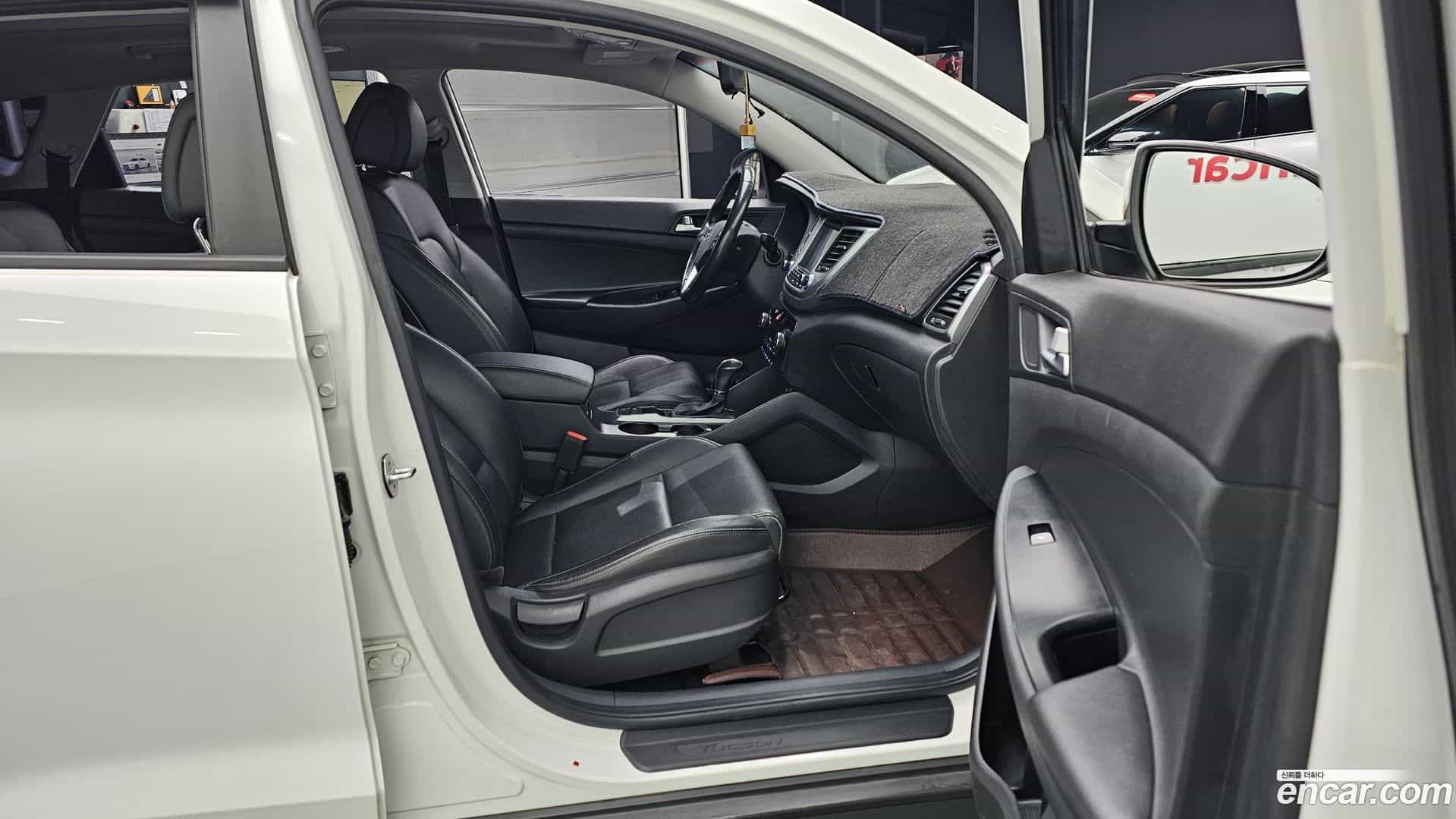 Tucson Hyundai 2017.8-INNER-036