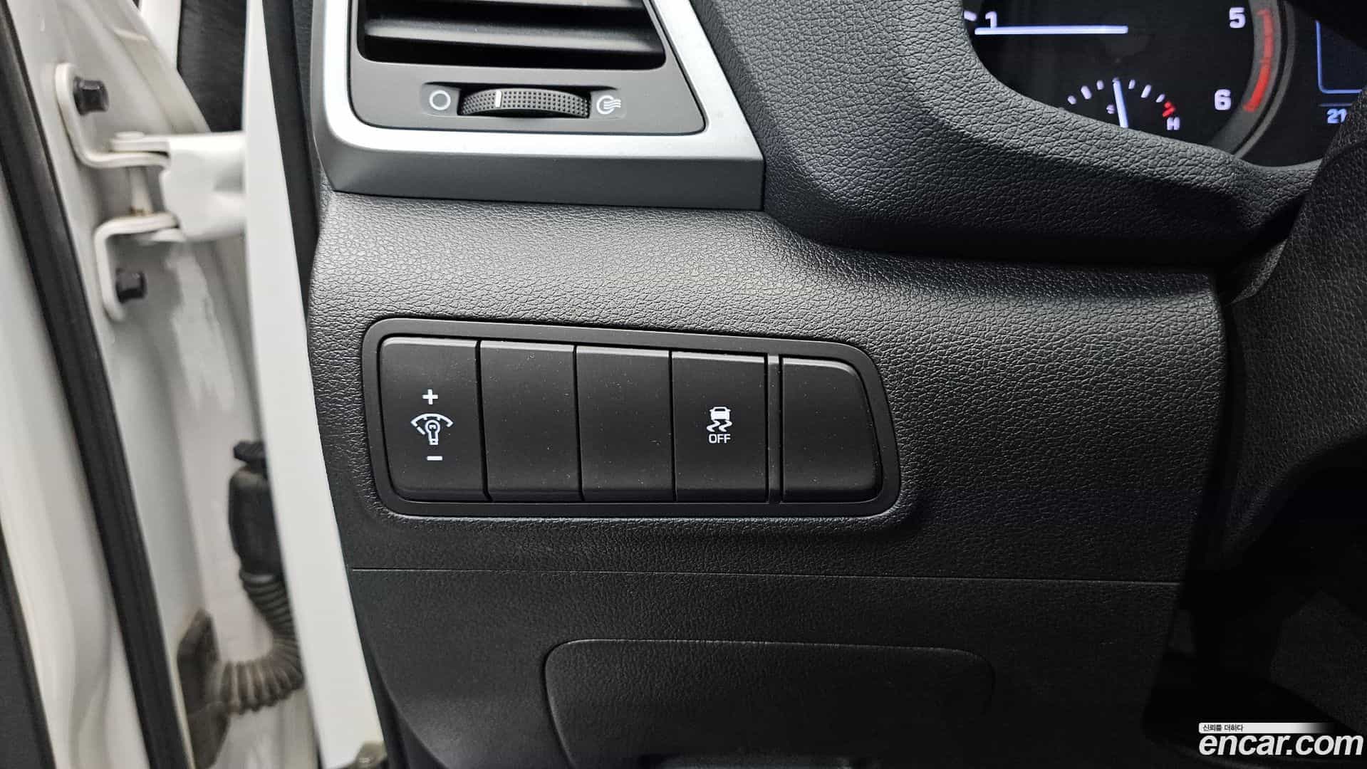 Tucson Hyundai 2017.8-OPTION-043